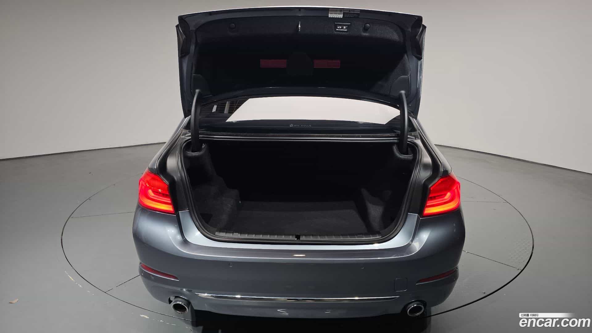 5-Series BMW 2018.6-OPTION-045