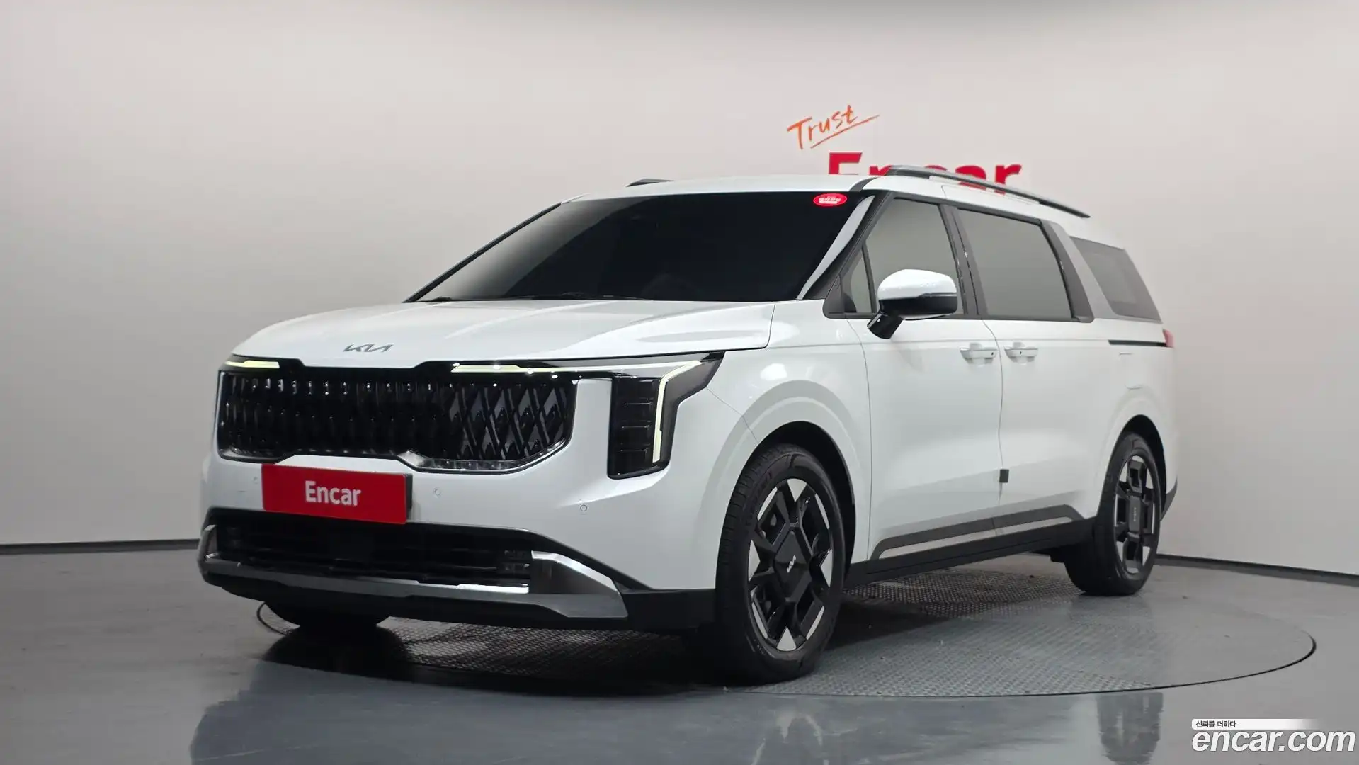 Canival Kia 2024.8-OUTER-001