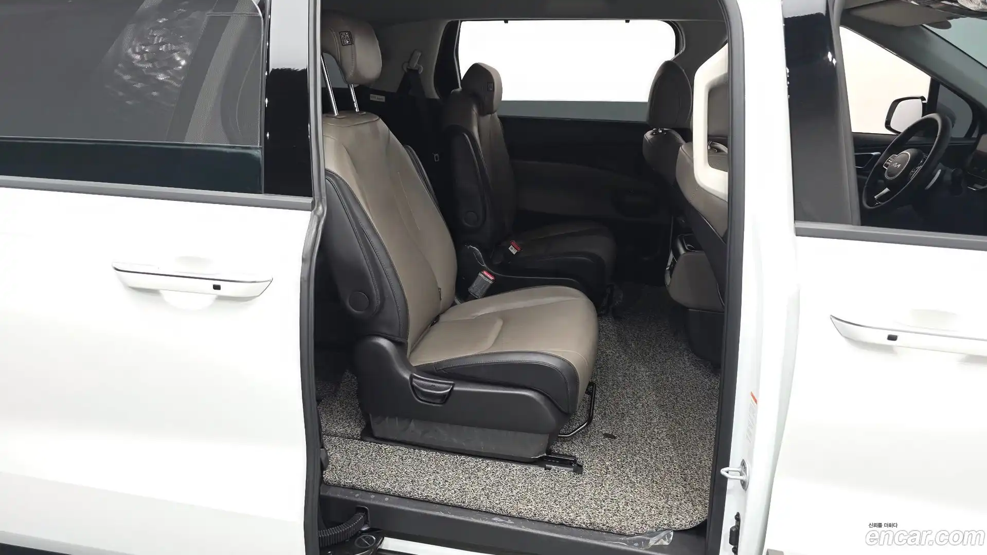 Canival Kia 2024.8-OPTION-015