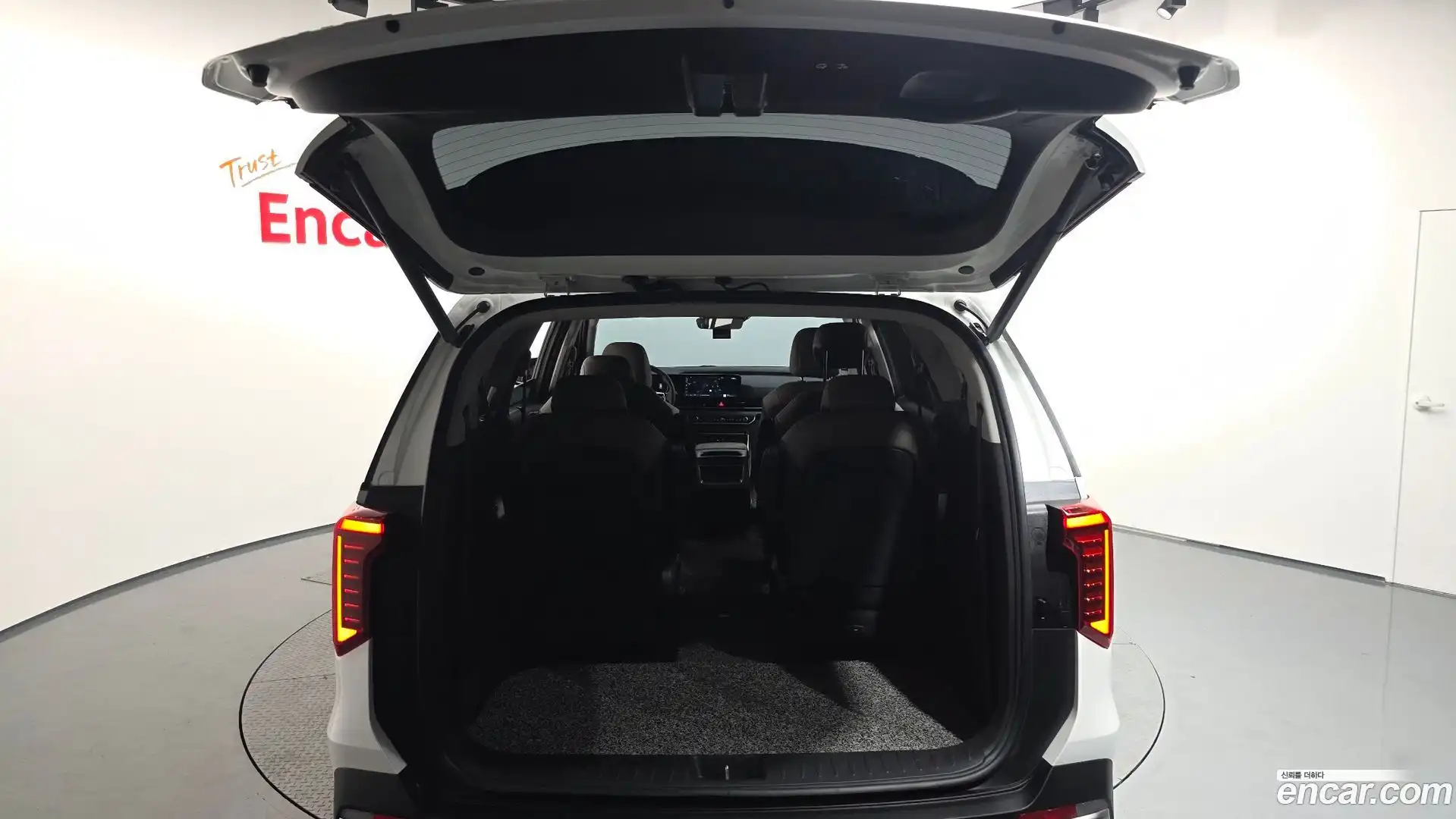 Canival Kia 2024.8-OPTION-022