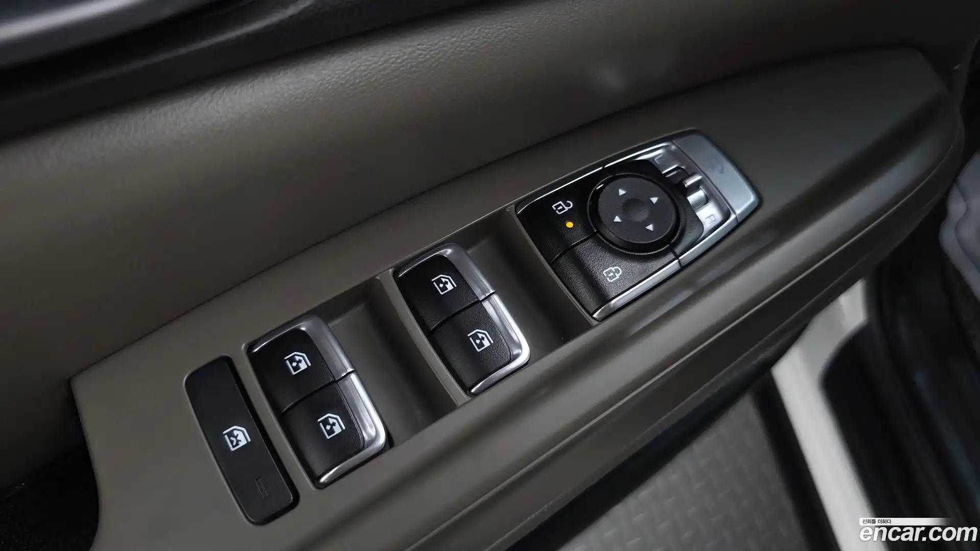 Canival Kia 2024.8-OPTION-042
