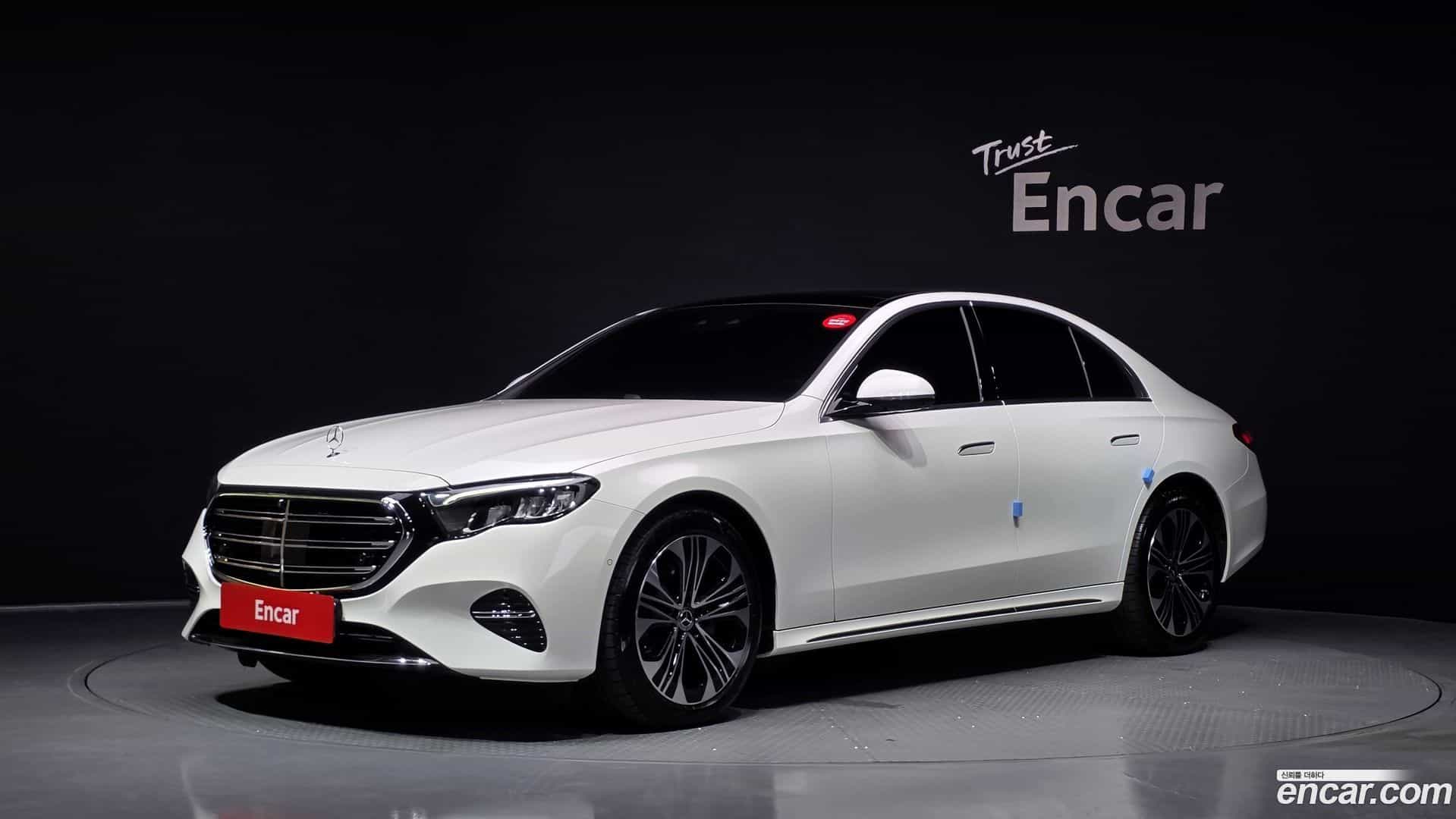 E-Class Mercedes-Benz 2026.1-OUTER-001