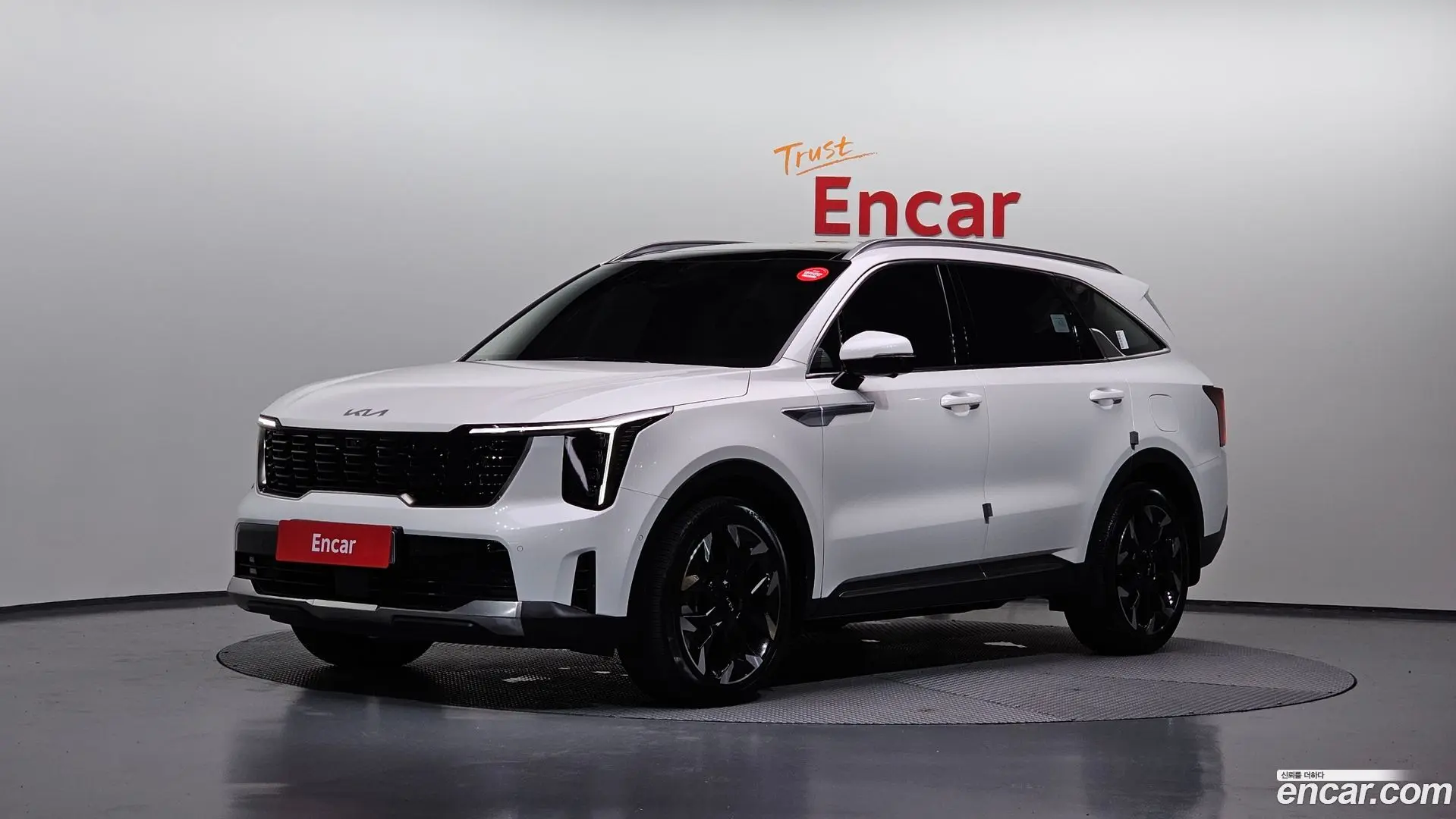 Main__Slider__Photo:Sorento Kia 2025.10-0
