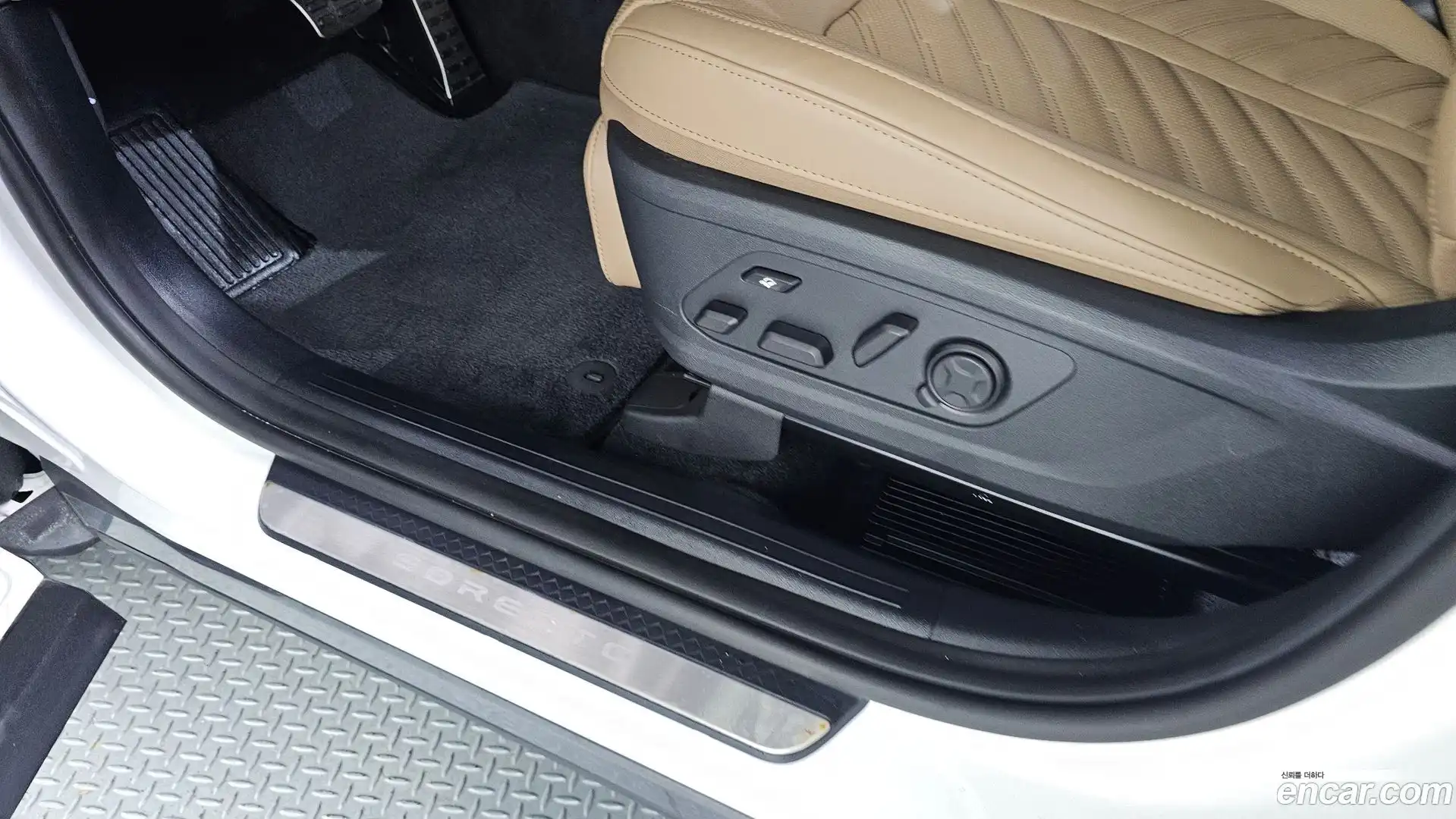 Sorento Kia 2025.10-OPTION-044