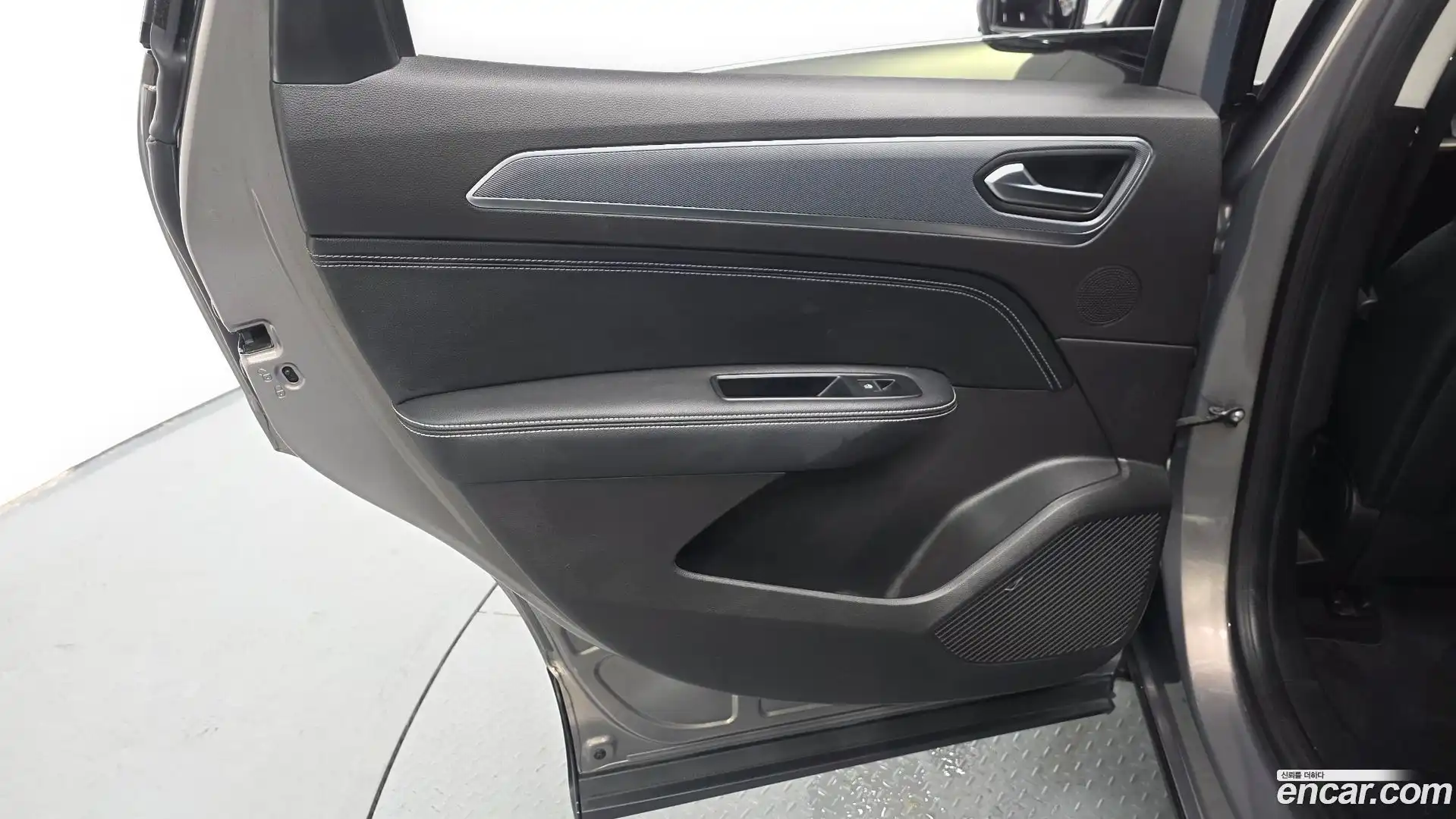 XM3 Renault Korea 2020.4-INNER-035