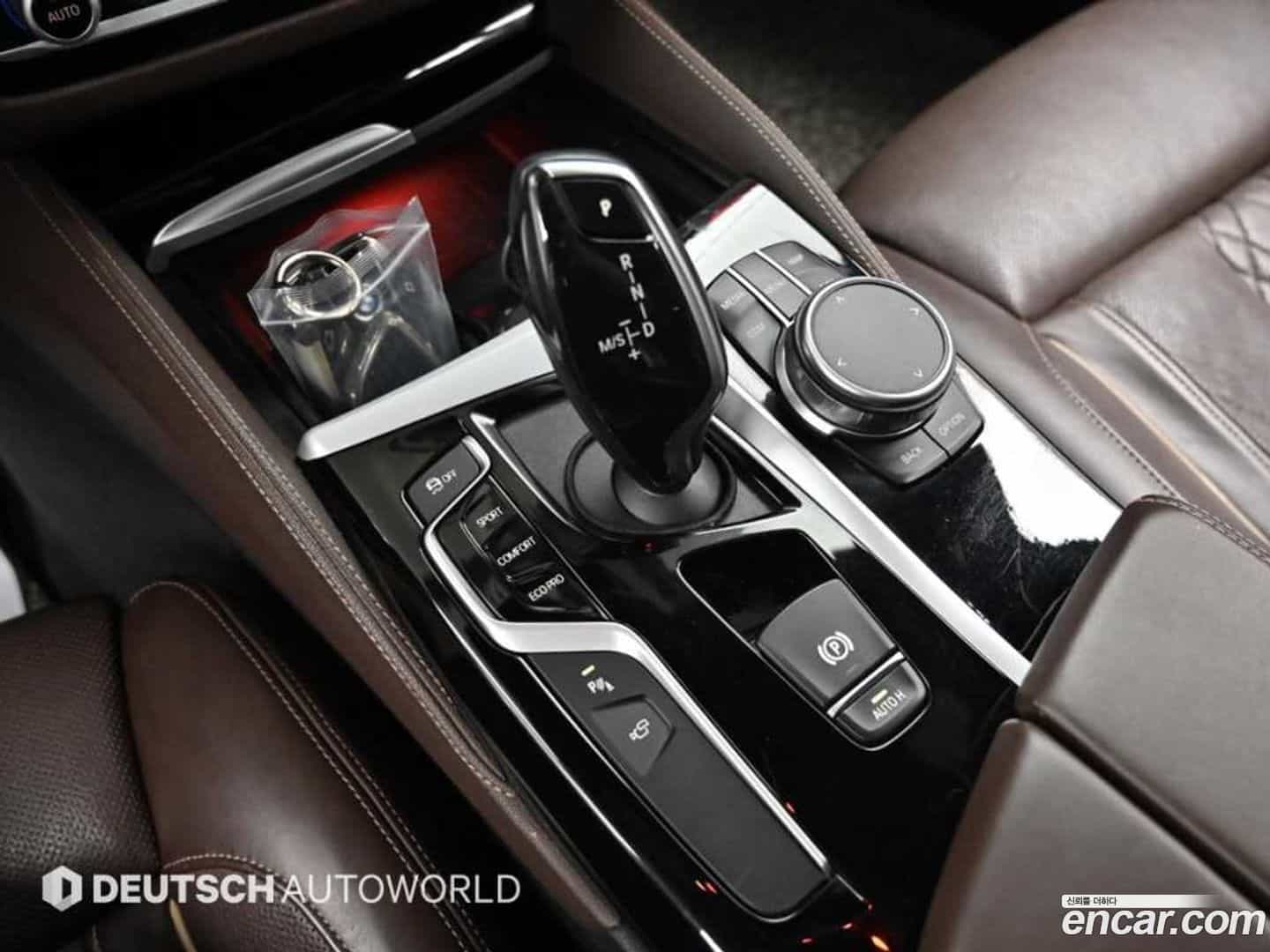 5-Series BMW 2019.4-INNER-009