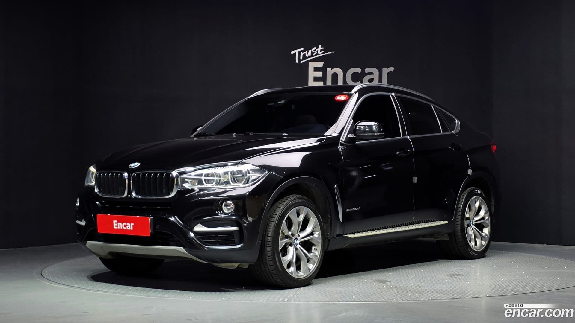 Main__Slider__Photo:X6 BMW 2018.4-0