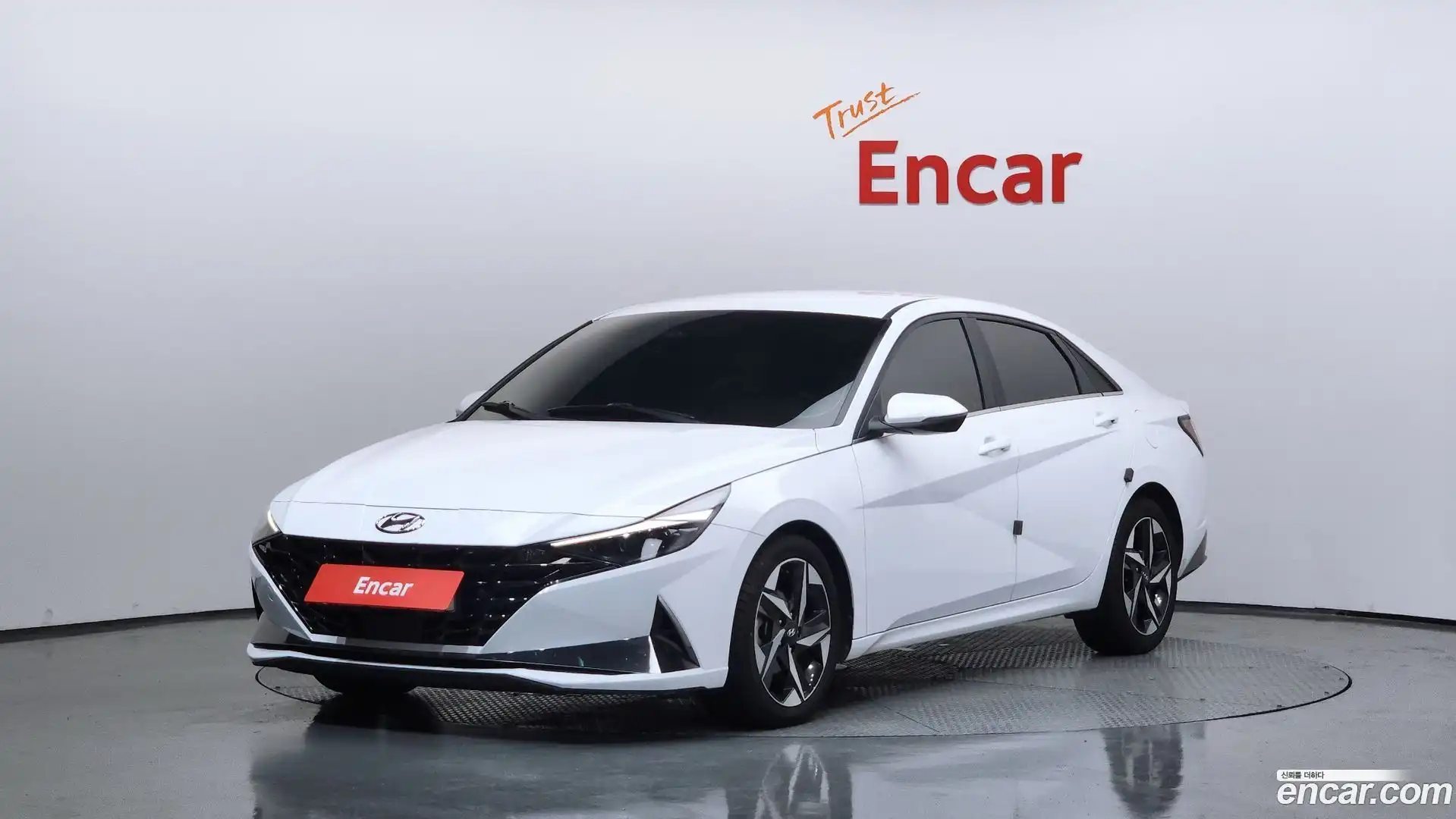 AVANTE Hyundai 2021.0-OUTER-001