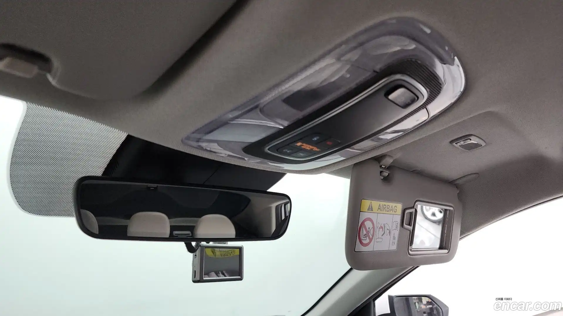 AVANTE Hyundai 2021.0-OPTION-022