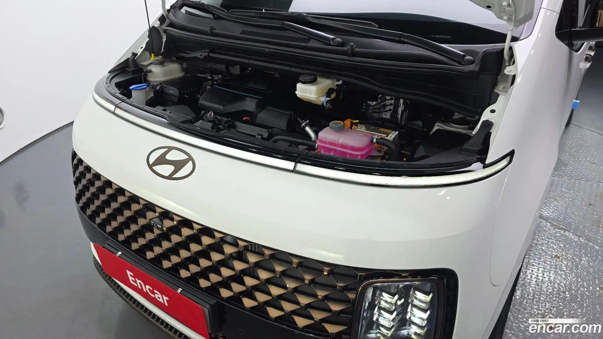 Staria Hyundai 2024.6-OUTER-006