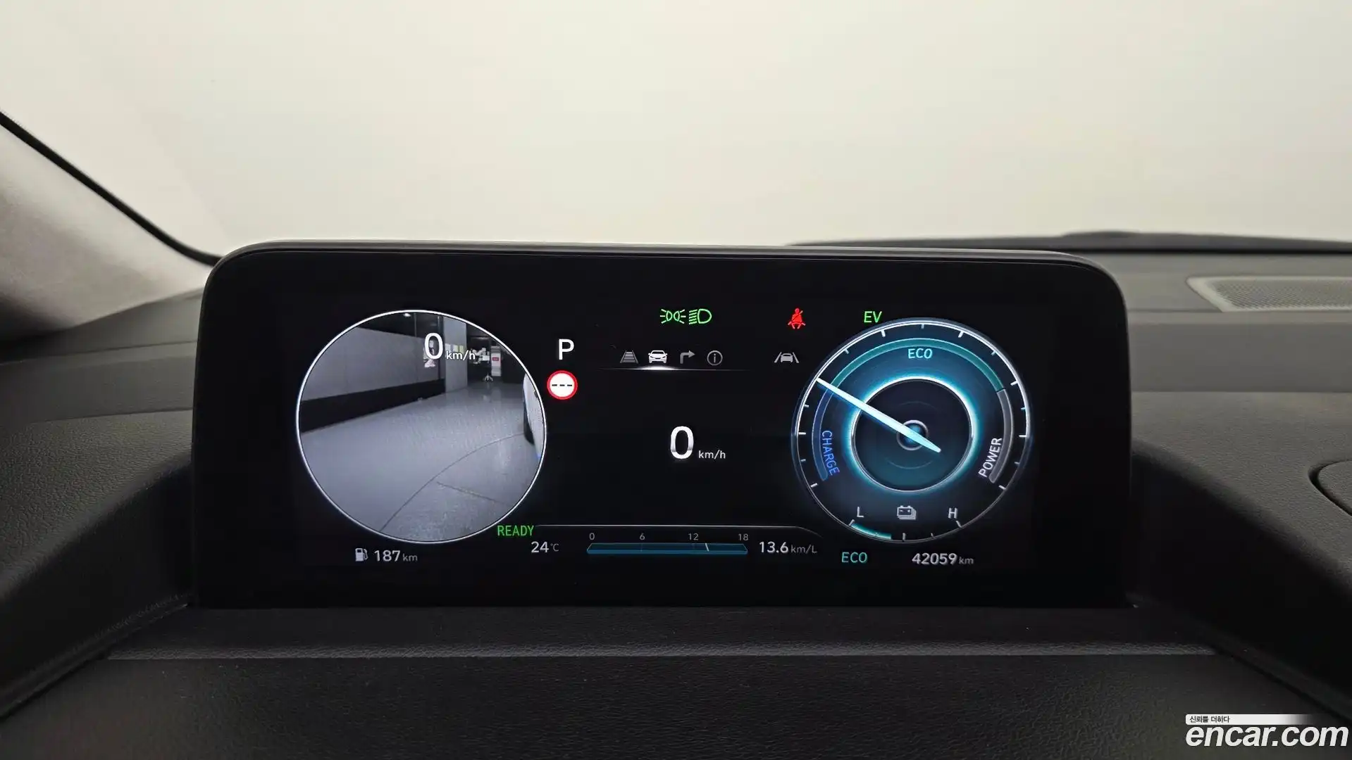 Staria Hyundai 2024.6-INNER-008