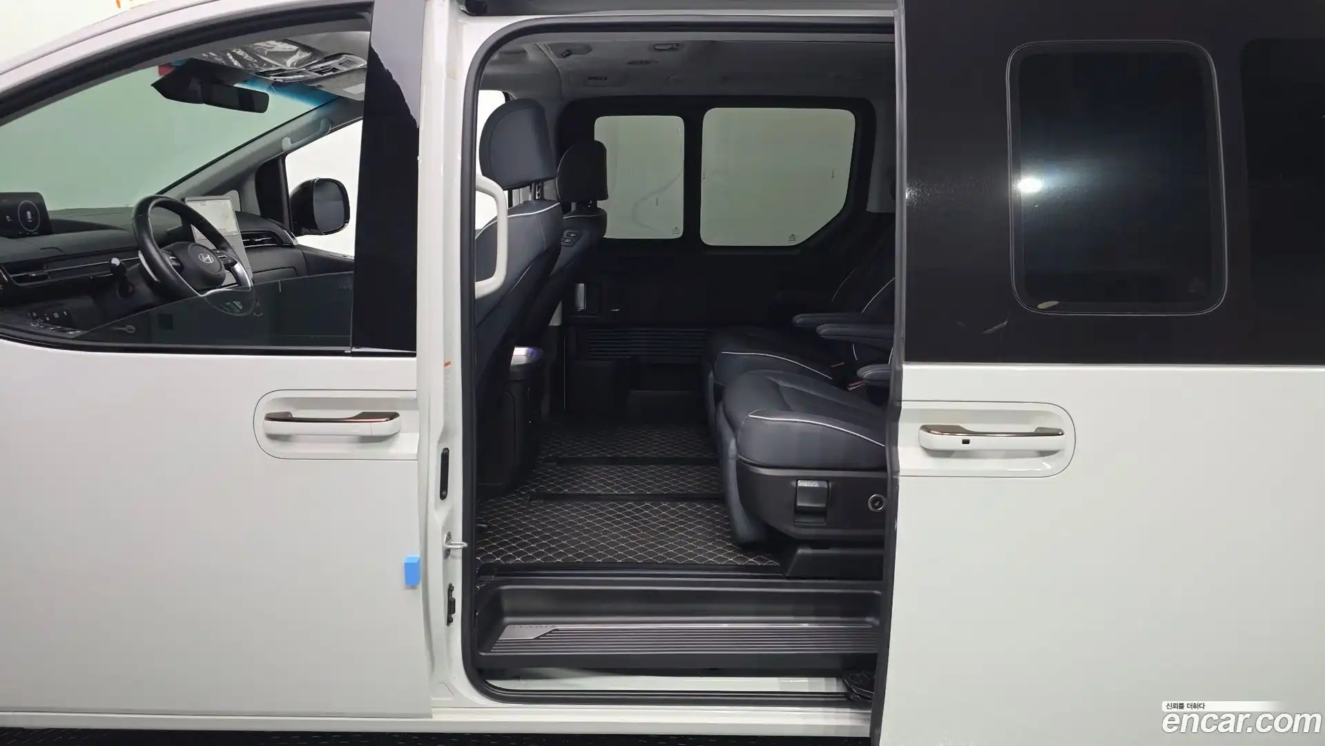 Staria Hyundai 2024.6-OPTION-015