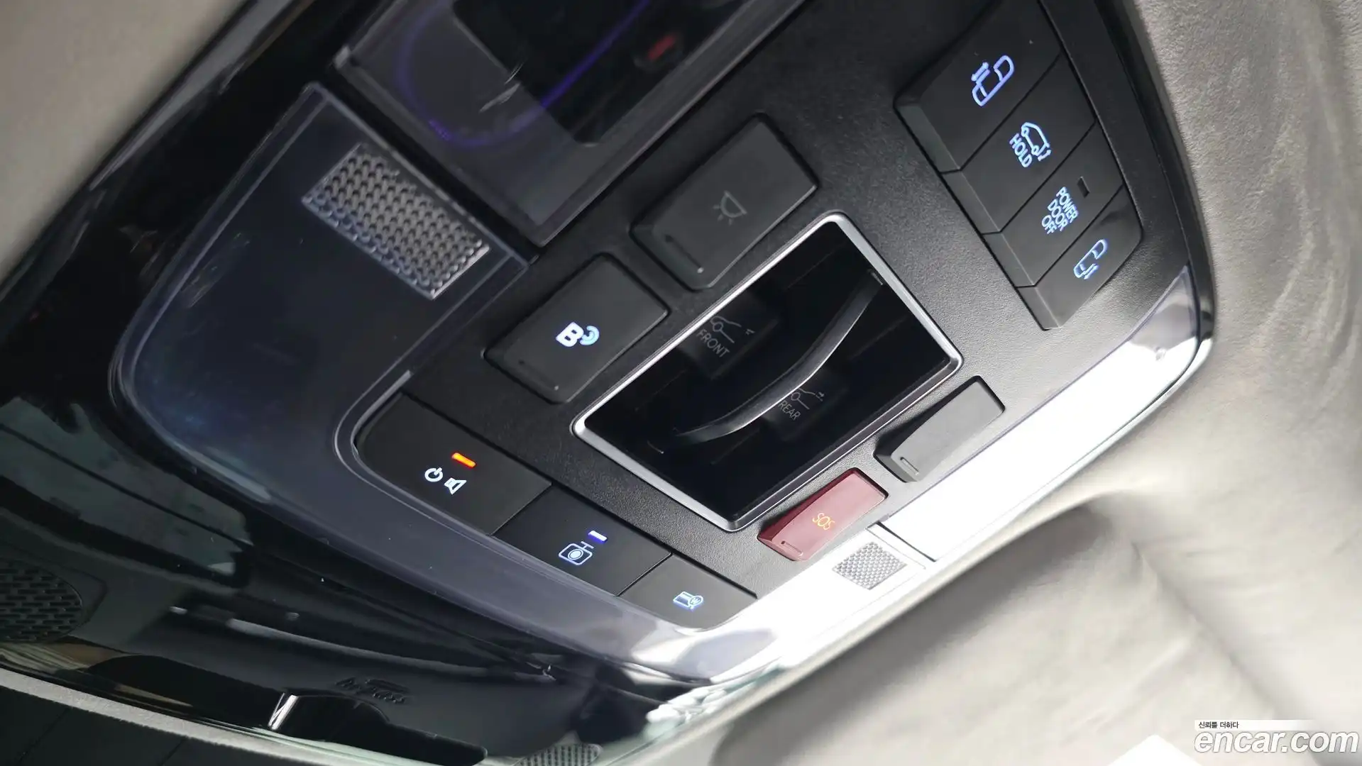 Staria Hyundai 2024.6-OPTION-021