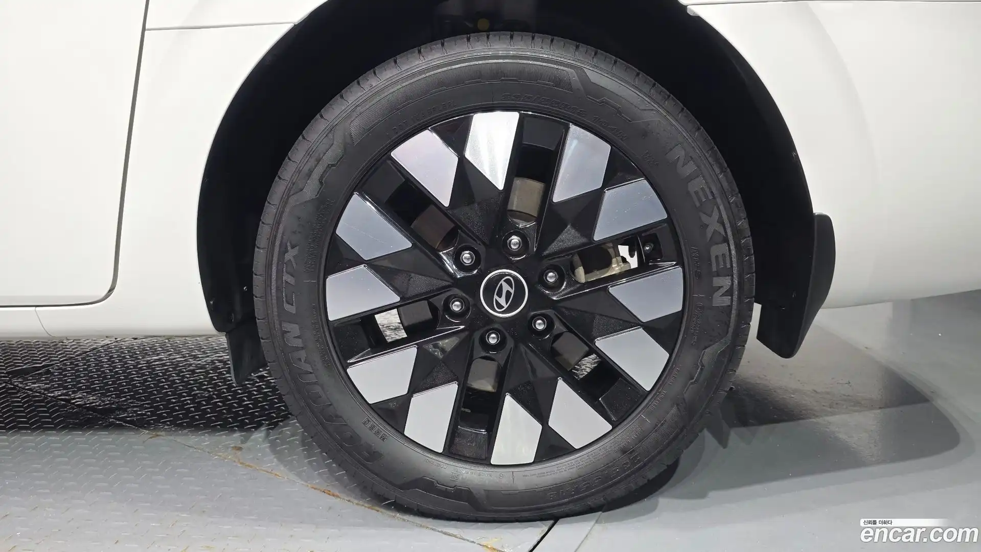 Staria Hyundai 2024.6-OUTER-031