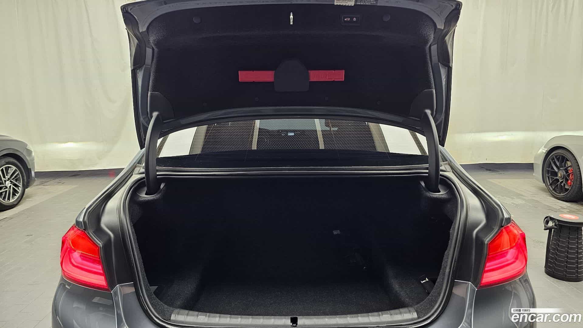 5-Series BMW 2018.1-OPTION-024