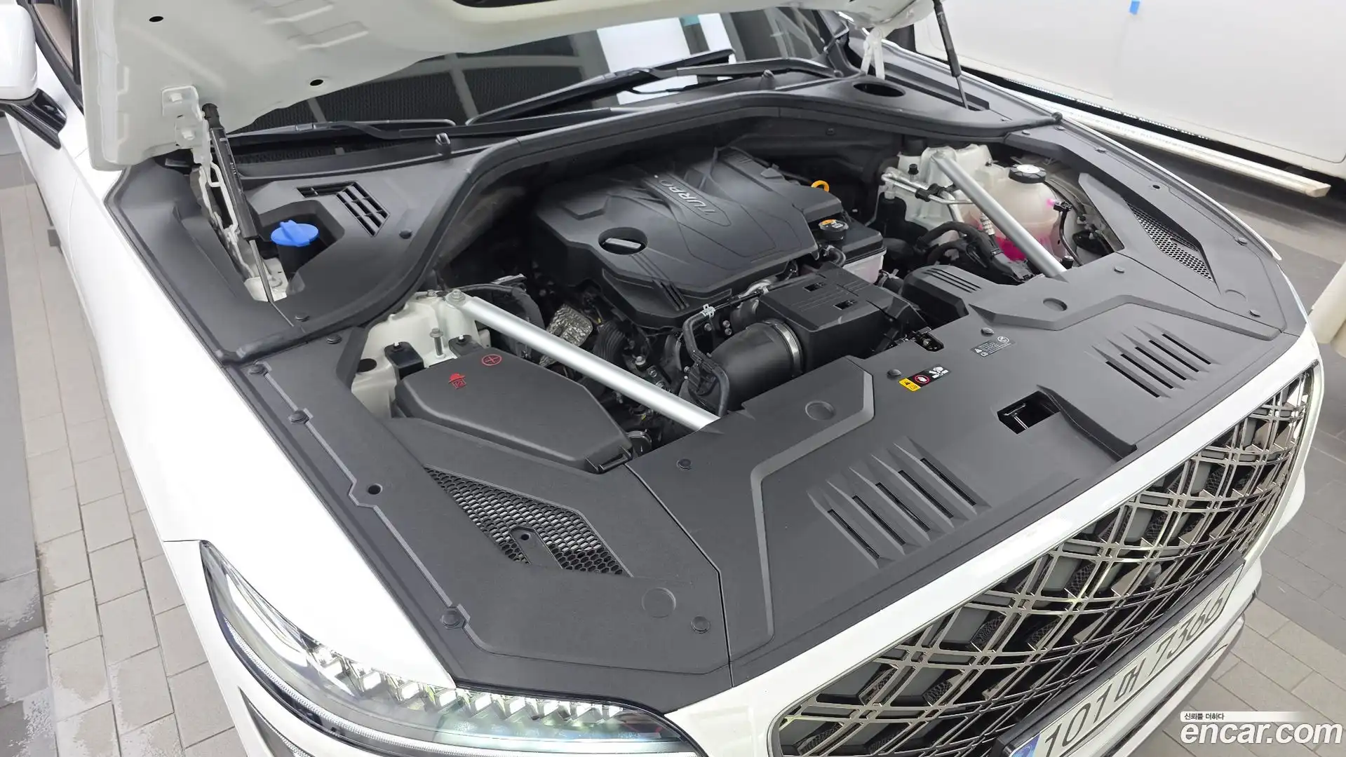 GV70 Genesis 2024.6-OUTER-006