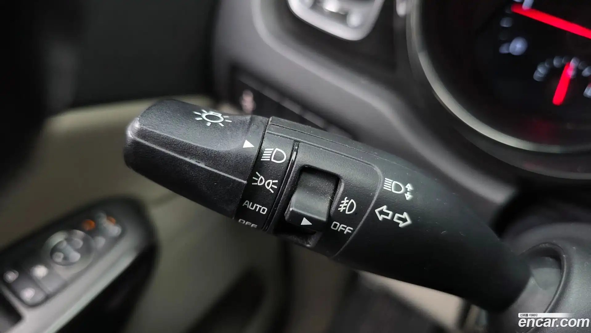 Canival Kia 2018.3-OPTION-040