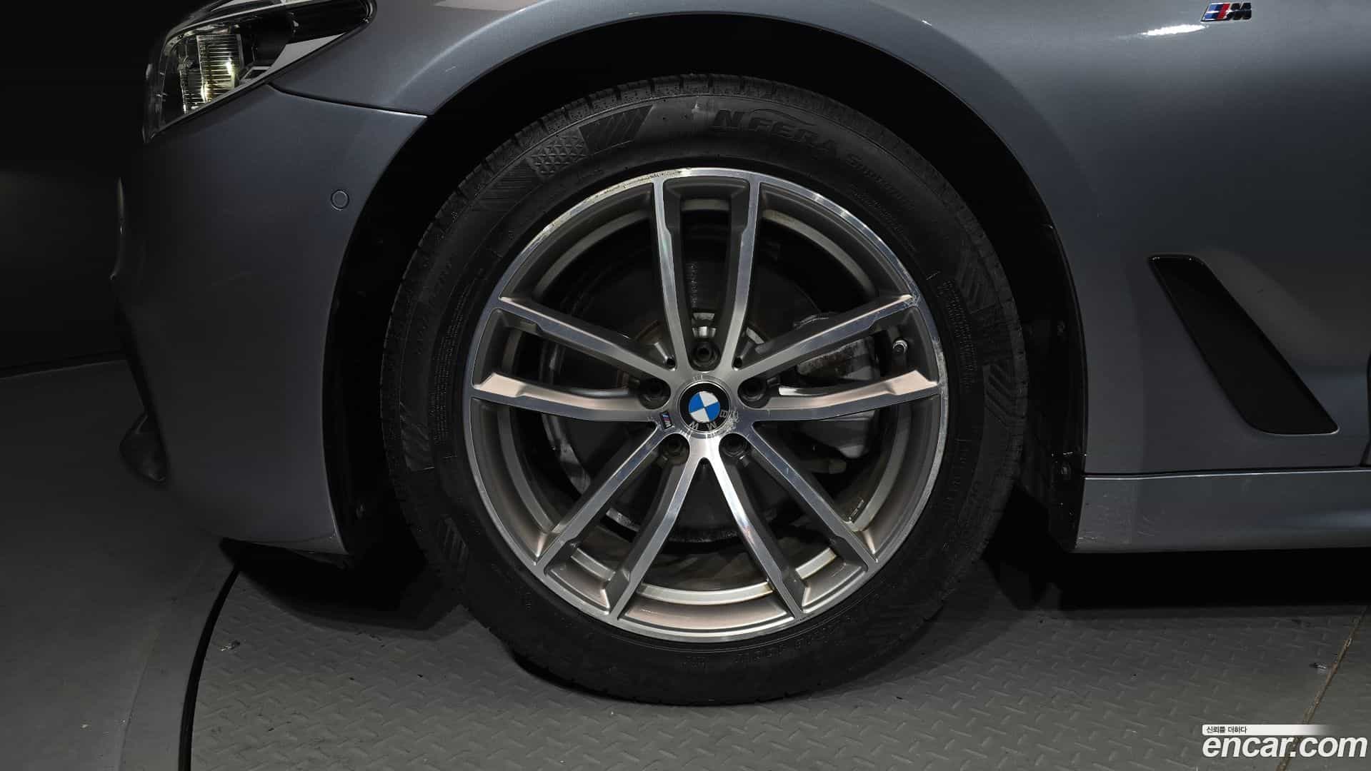 5-Series BMW 2017.8-OUTER-005