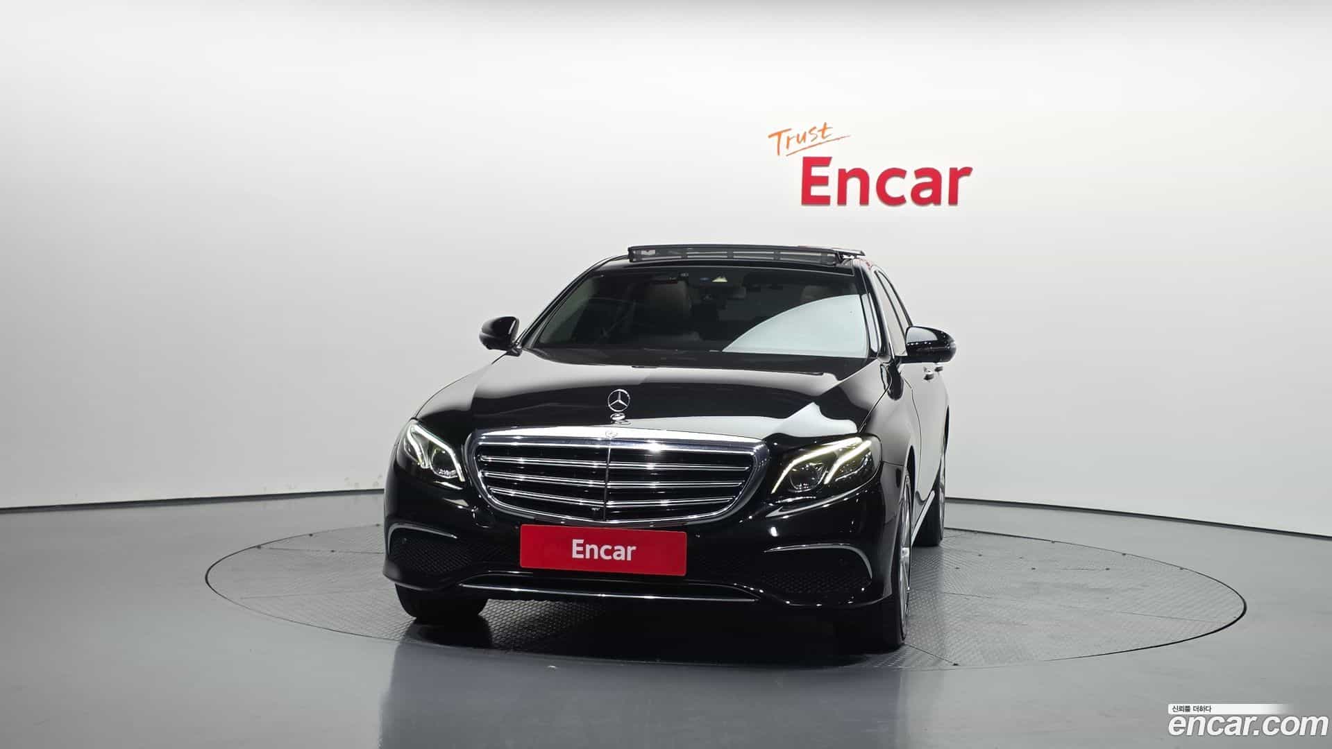 E-Class Mercedes-Benz 2016.8-OUTER-003