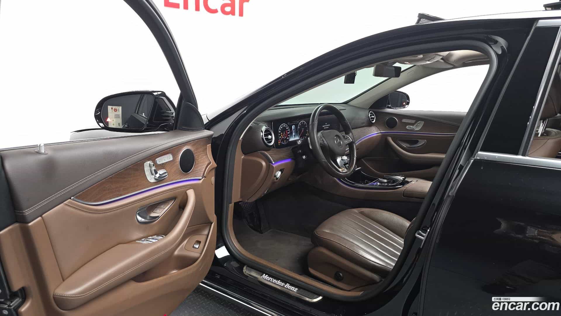 E-Class Mercedes-Benz 2016.8-INNER-010