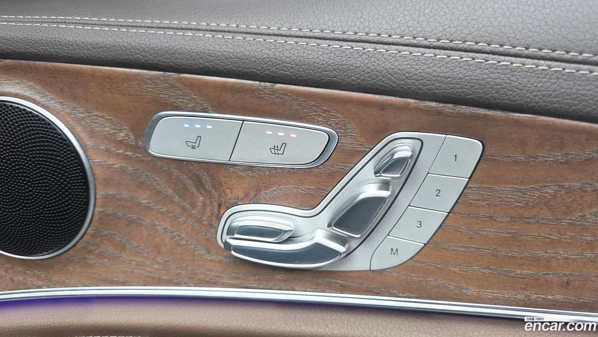 E-Class Mercedes-Benz 2016.8-OPTION-022