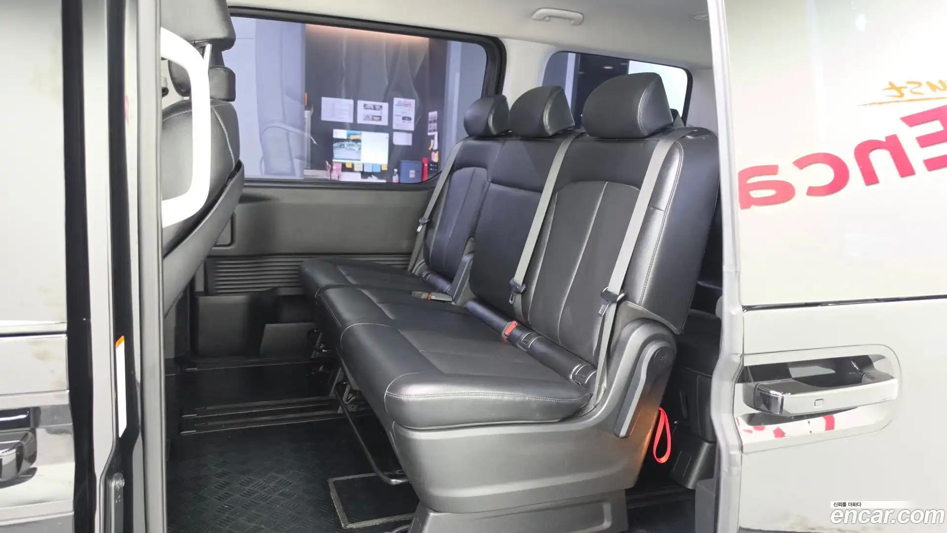 Staria Hyundai 2022.5-OPTION-016