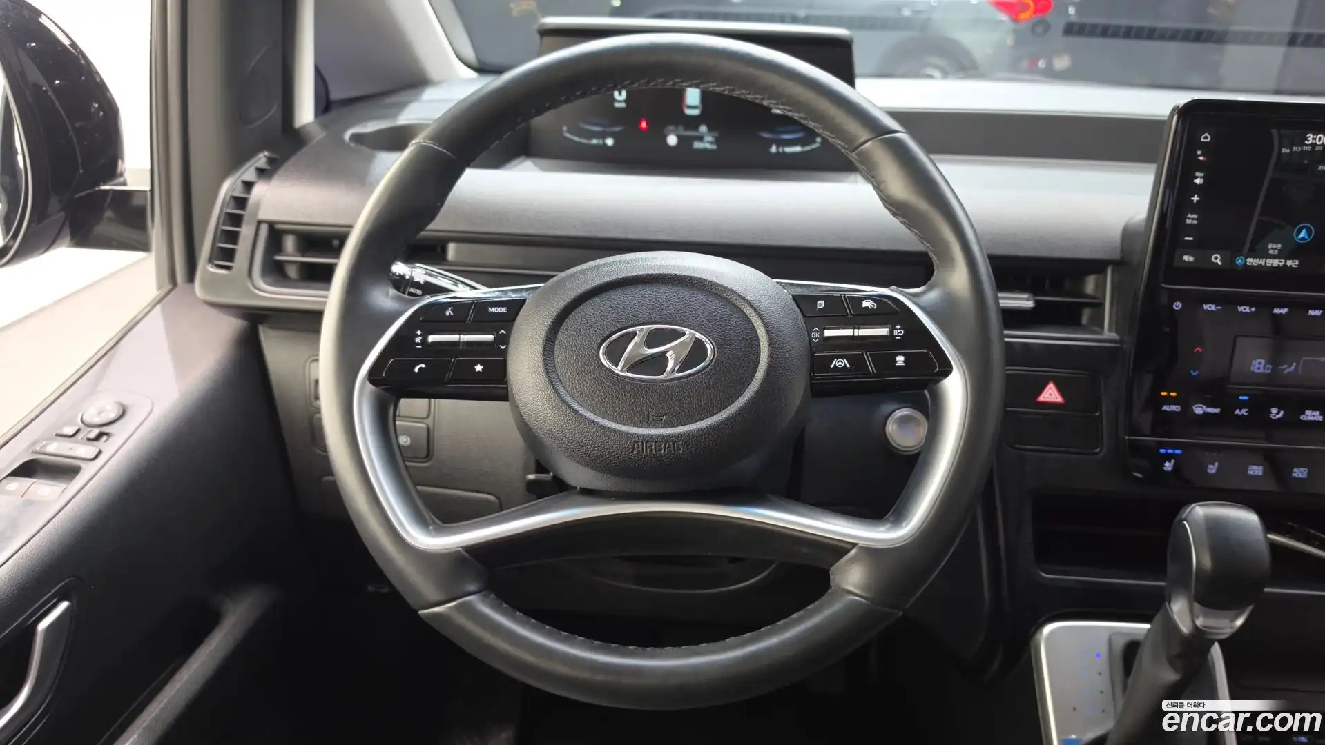 Staria Hyundai 2022.5-OPTION-017