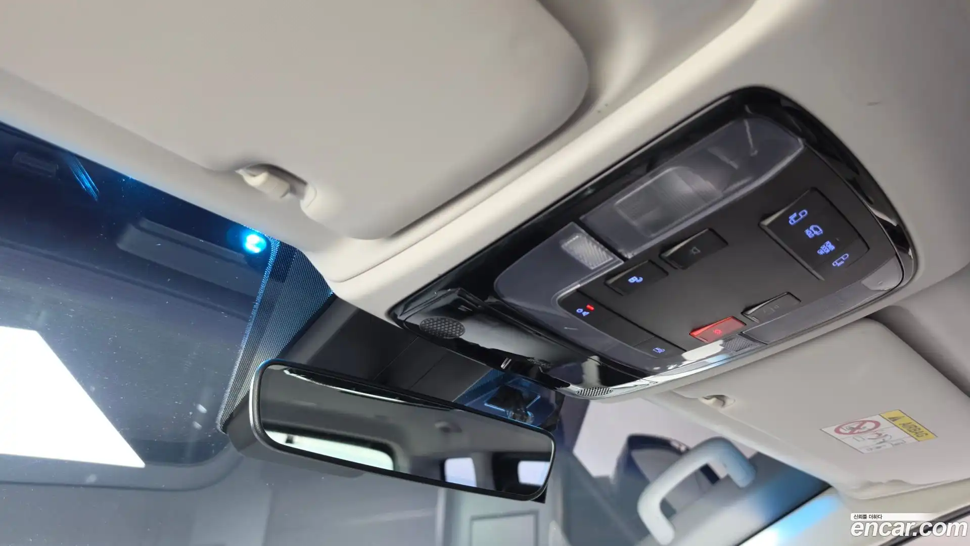 Staria Hyundai 2022.5-OPTION-024