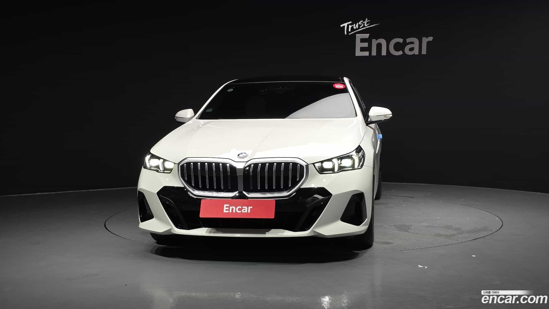 5-Series BMW 2025.5-OUTER-003