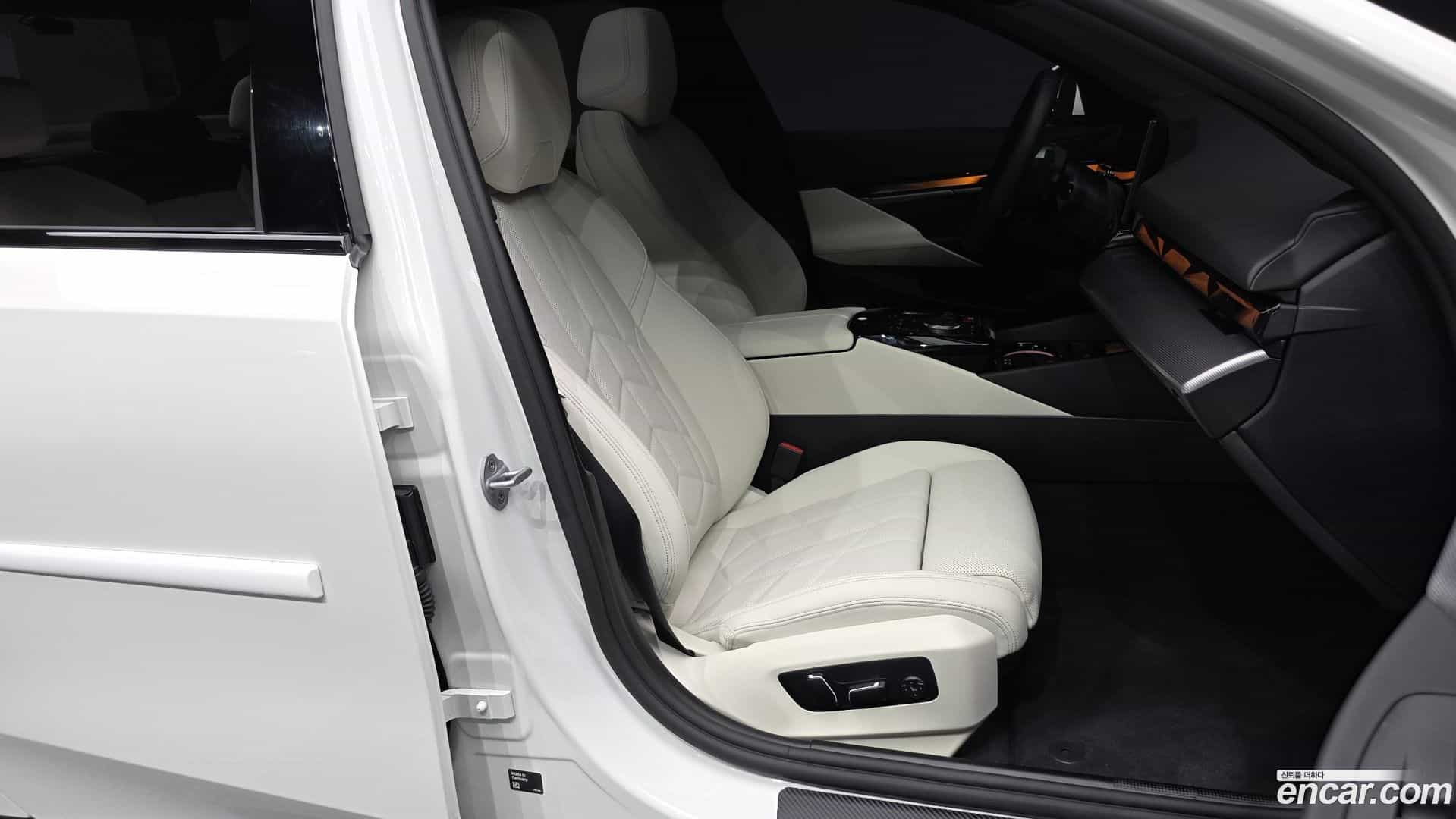 5-Series BMW 2025.5-OPTION-015