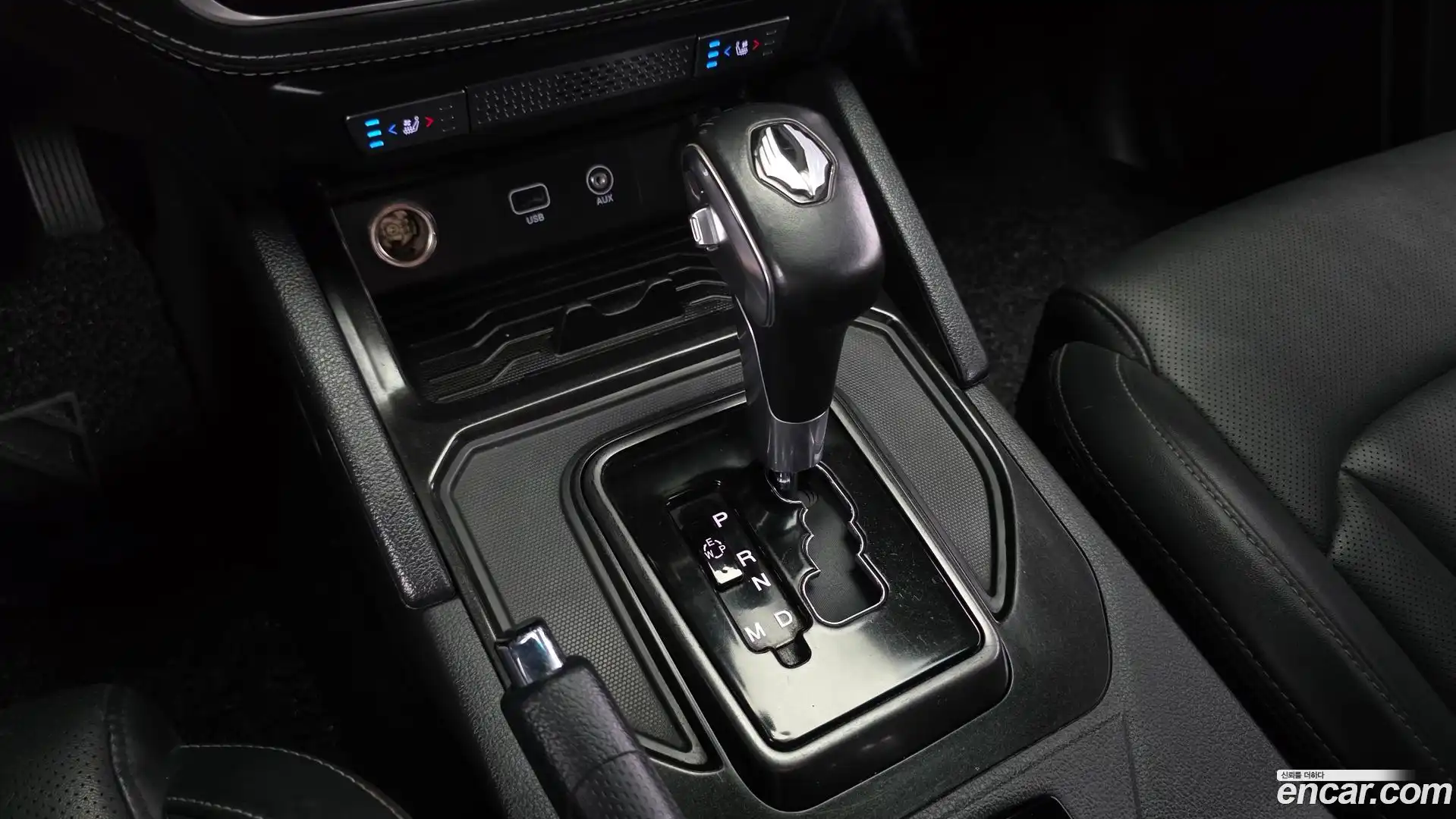Rexton KG Mobility 2019.8-INNER-009