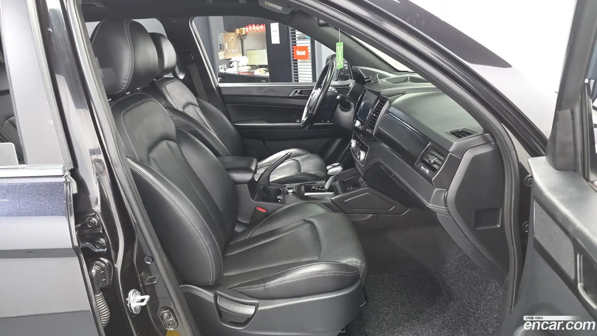 Rexton KG Mobility 2019.8-OPTION-015
