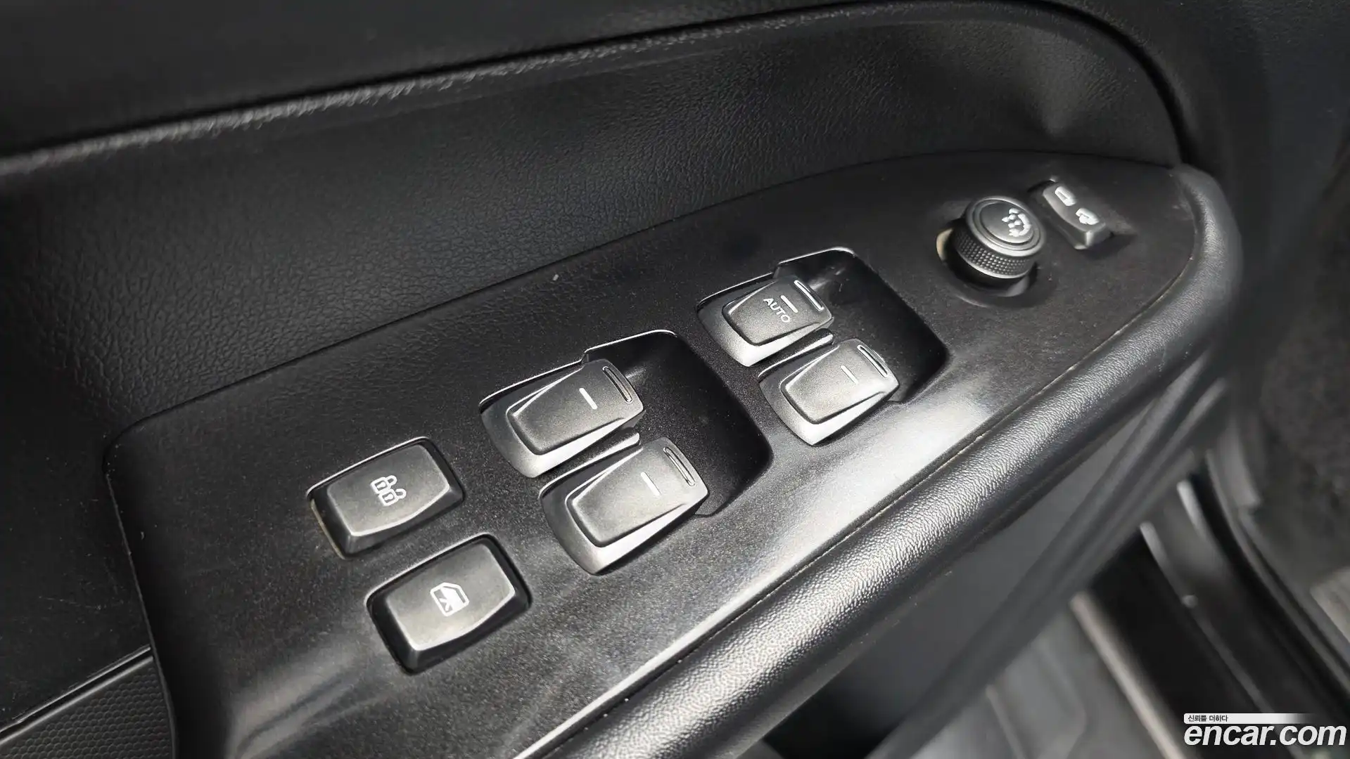 Rexton KG Mobility 2019.8-OPTION-041