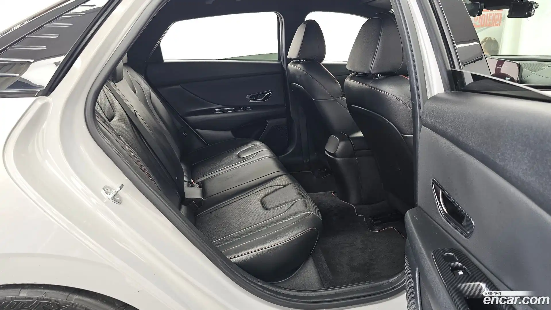 AVANTE Hyundai 2020.10-OPTION-016