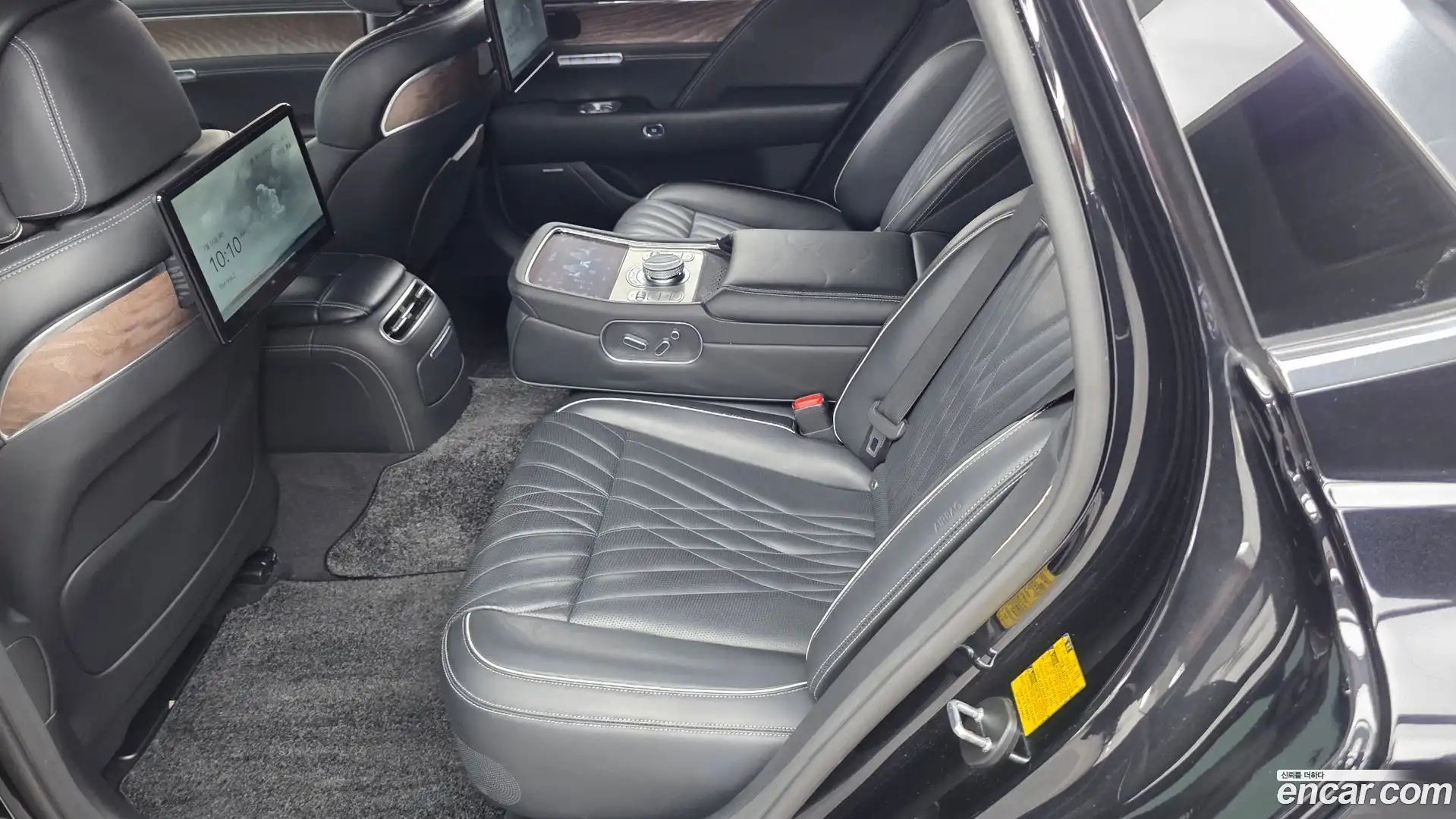 G90 Genesis 2022.3-INNER-036
