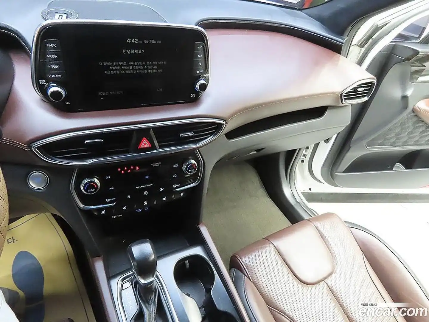 Santafe Hyundai 2018.7-INNER-009