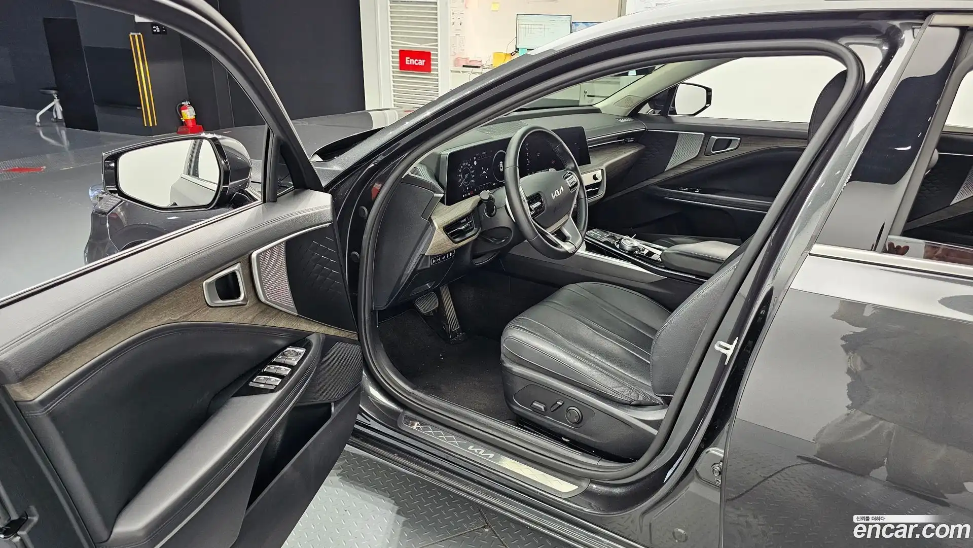 K8 Kia 2022.0-INNER-010