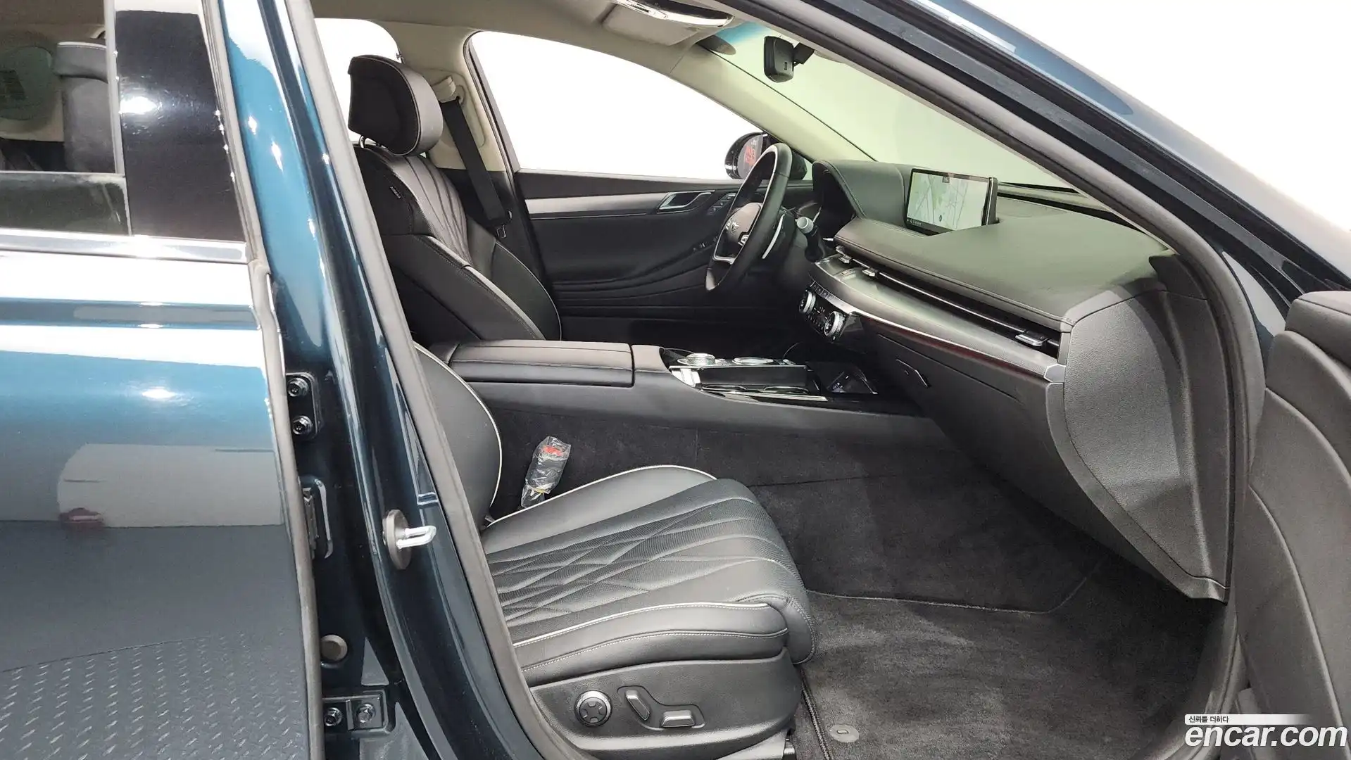 G80 Genesis 2022.9-INNER-036