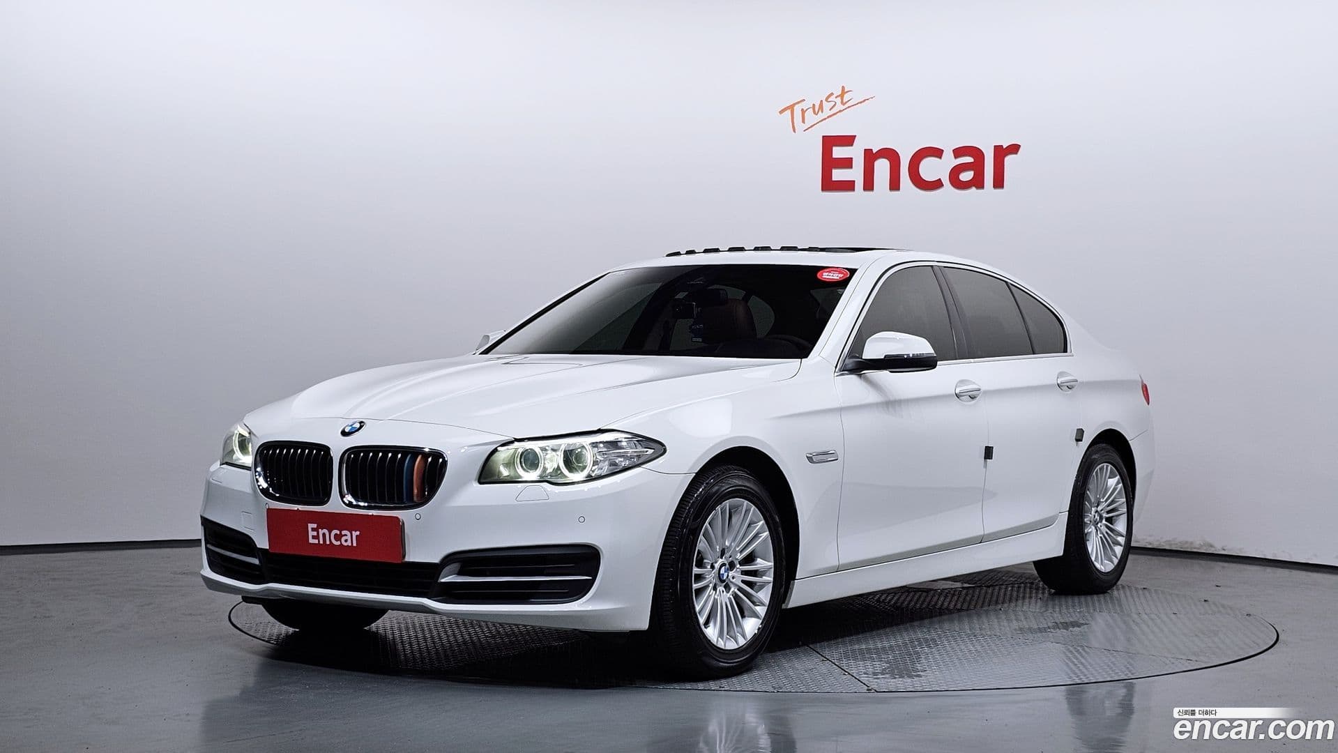 Main__Slider__Photo:5-Series BMW 2015.7-0