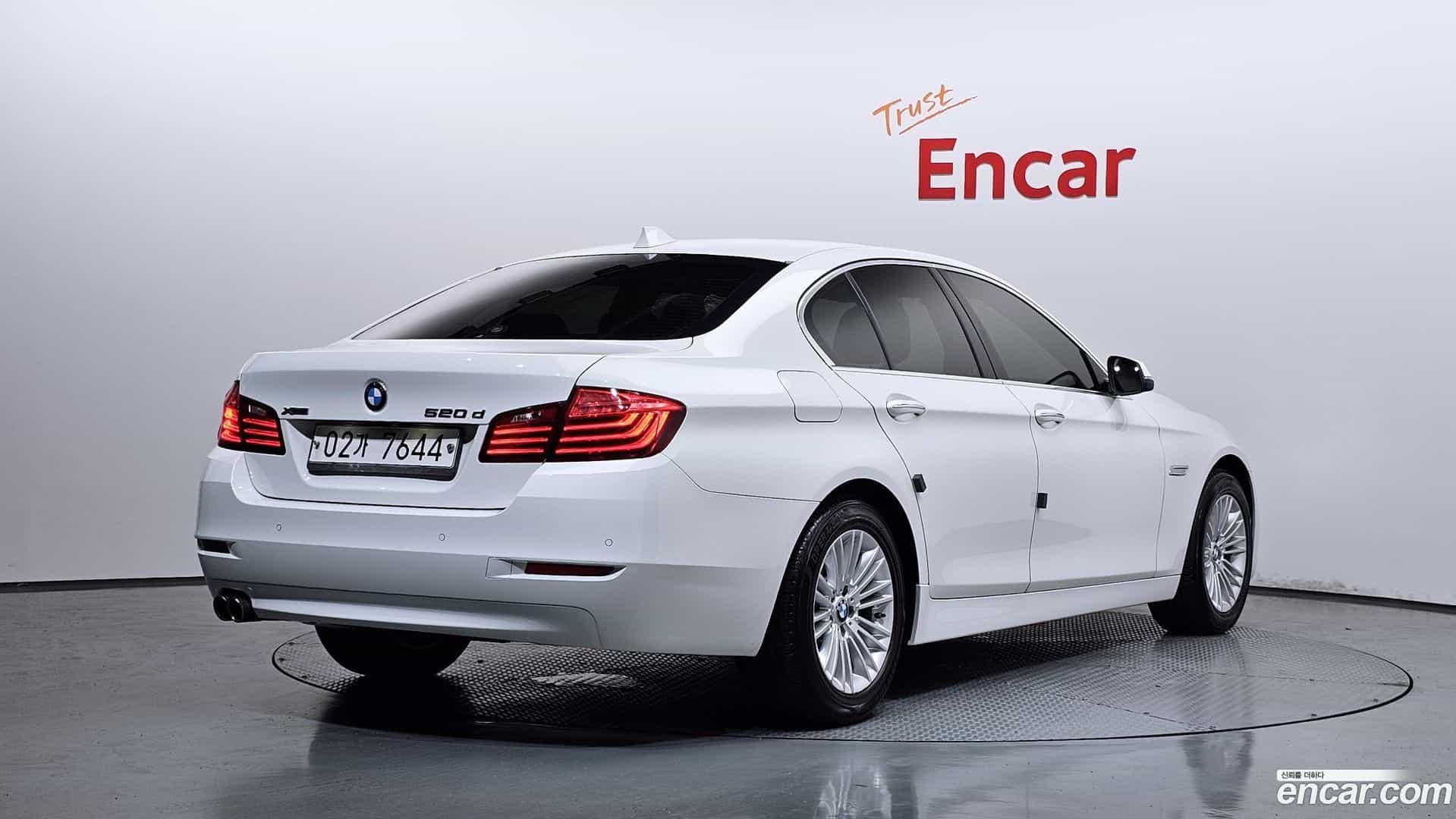 5-Series BMW 2015.7-OUTER-002