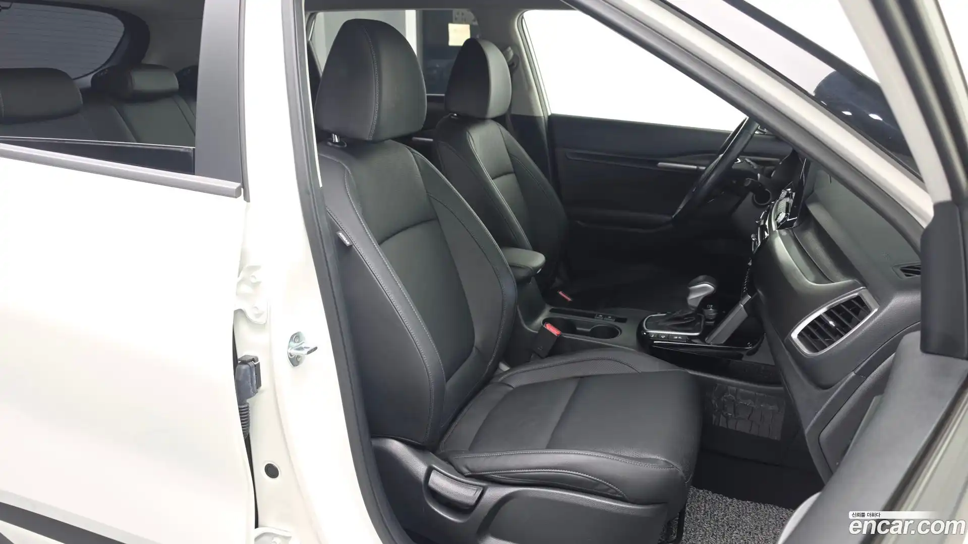 Seltos Kia 2022.1-INNER-036