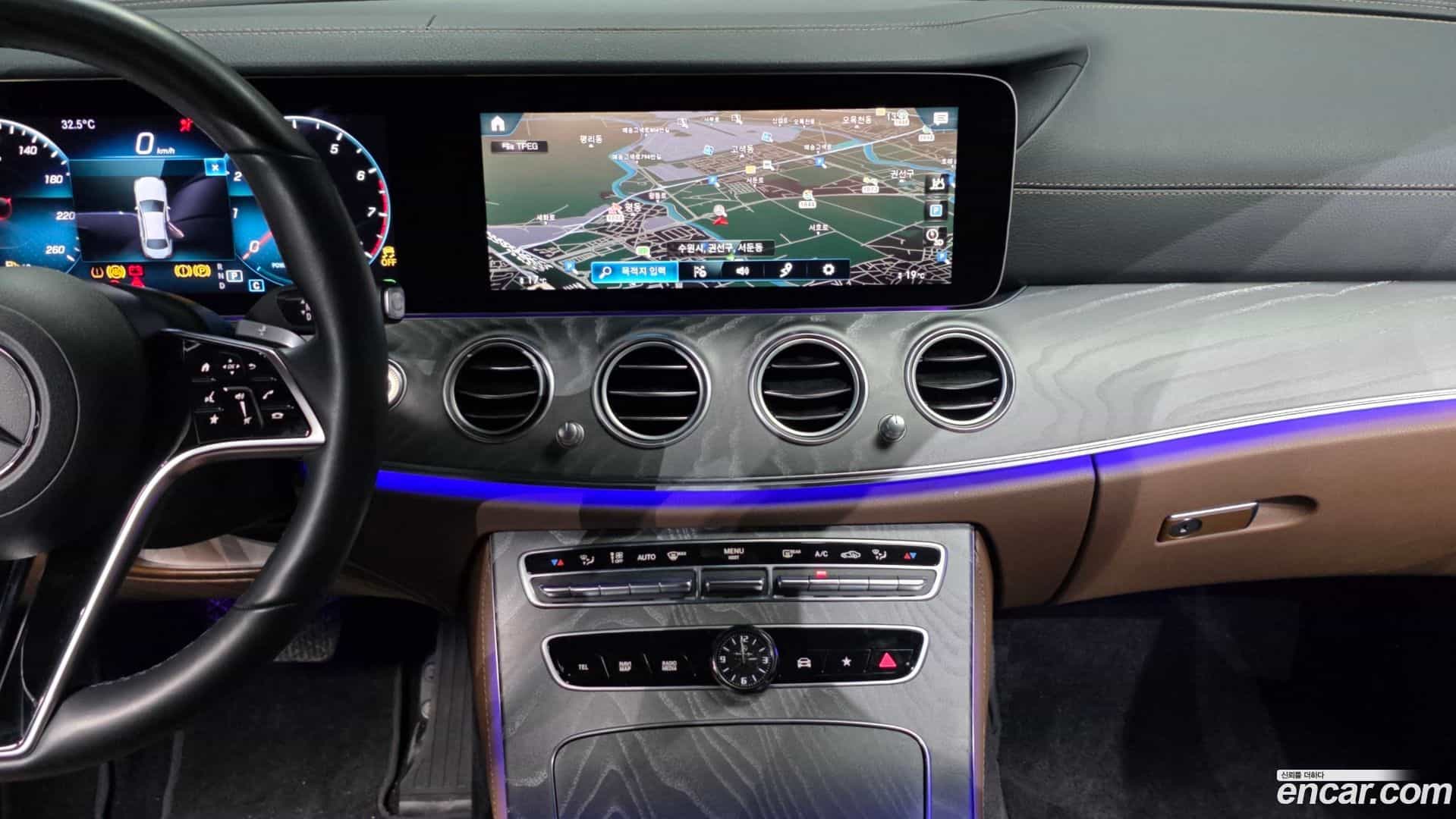E-Class Mercedes-Benz 2023.1-OPTION-018