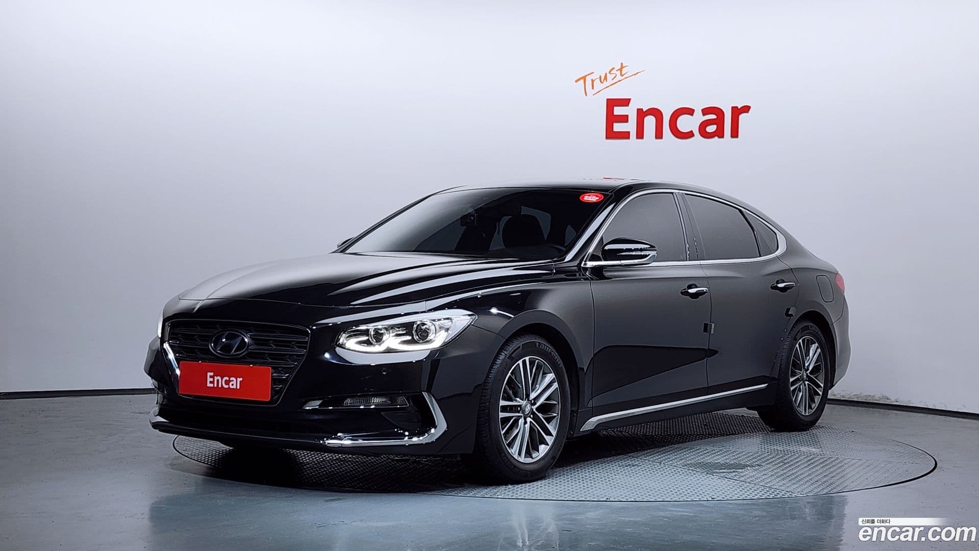 Main__Slider__Photo:Grandeur Hyundai 2017.0-0