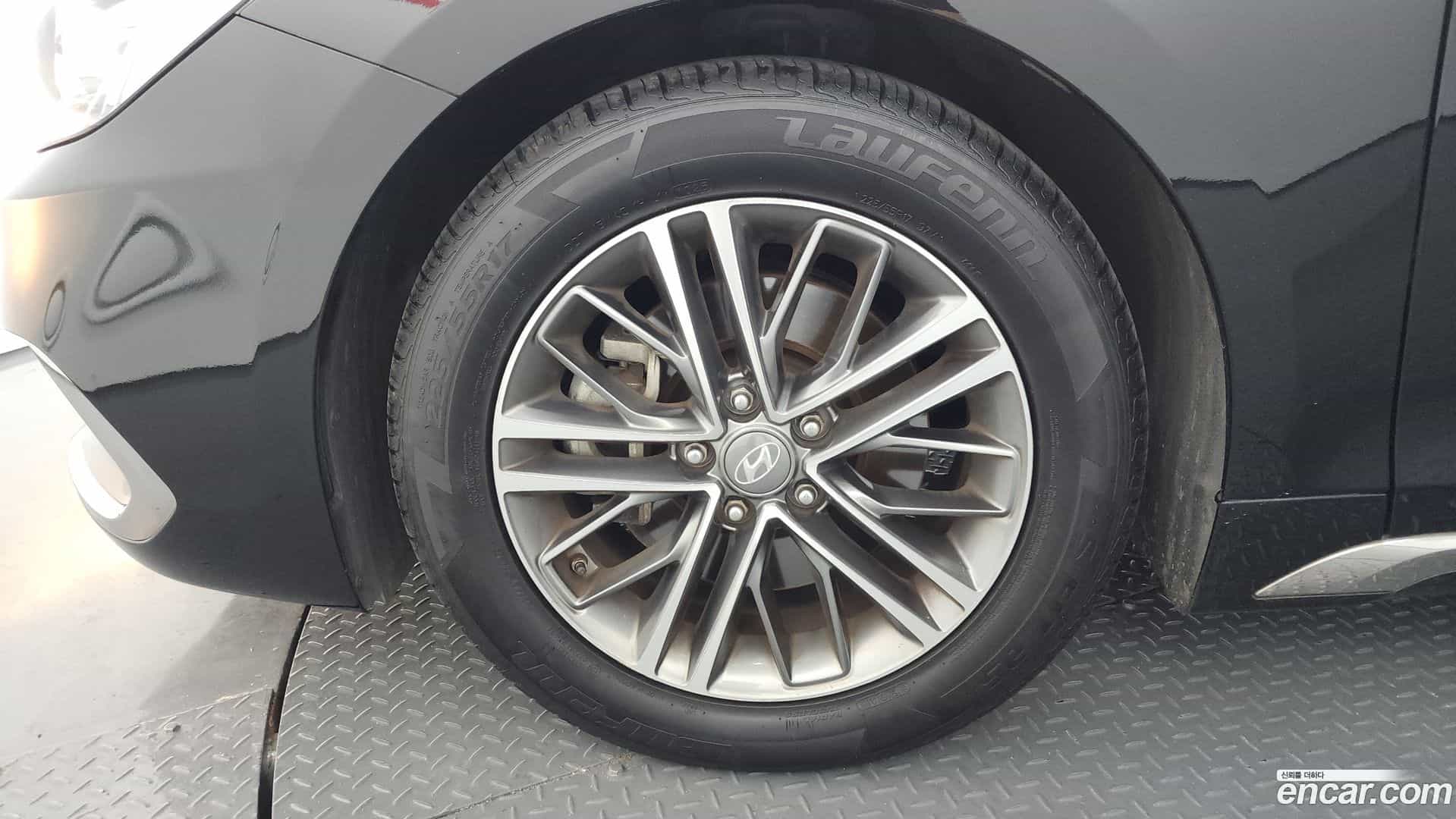 Grandeur Hyundai 2017.0-OUTER-005