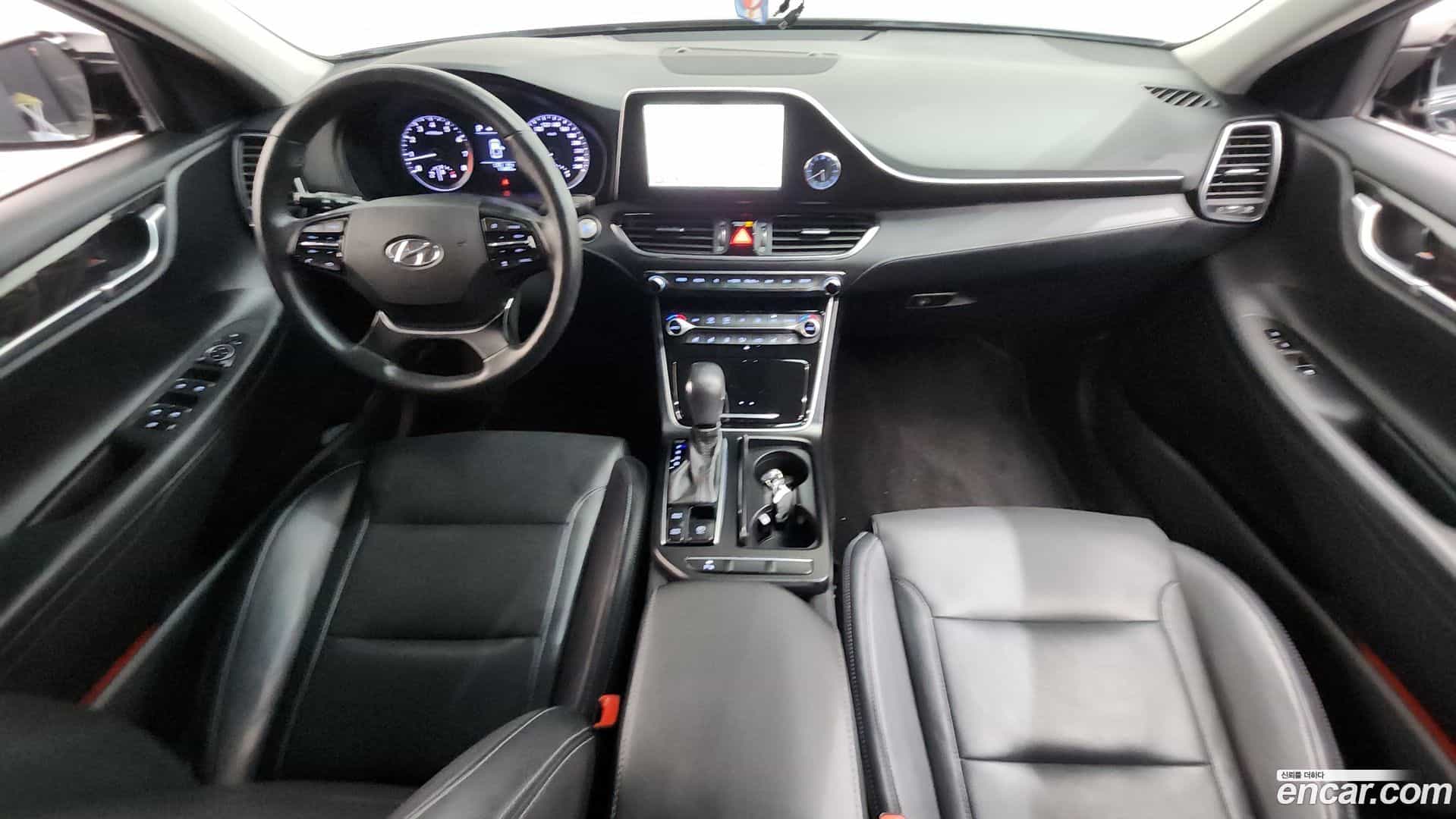 Grandeur Hyundai 2017.0-INNER-007