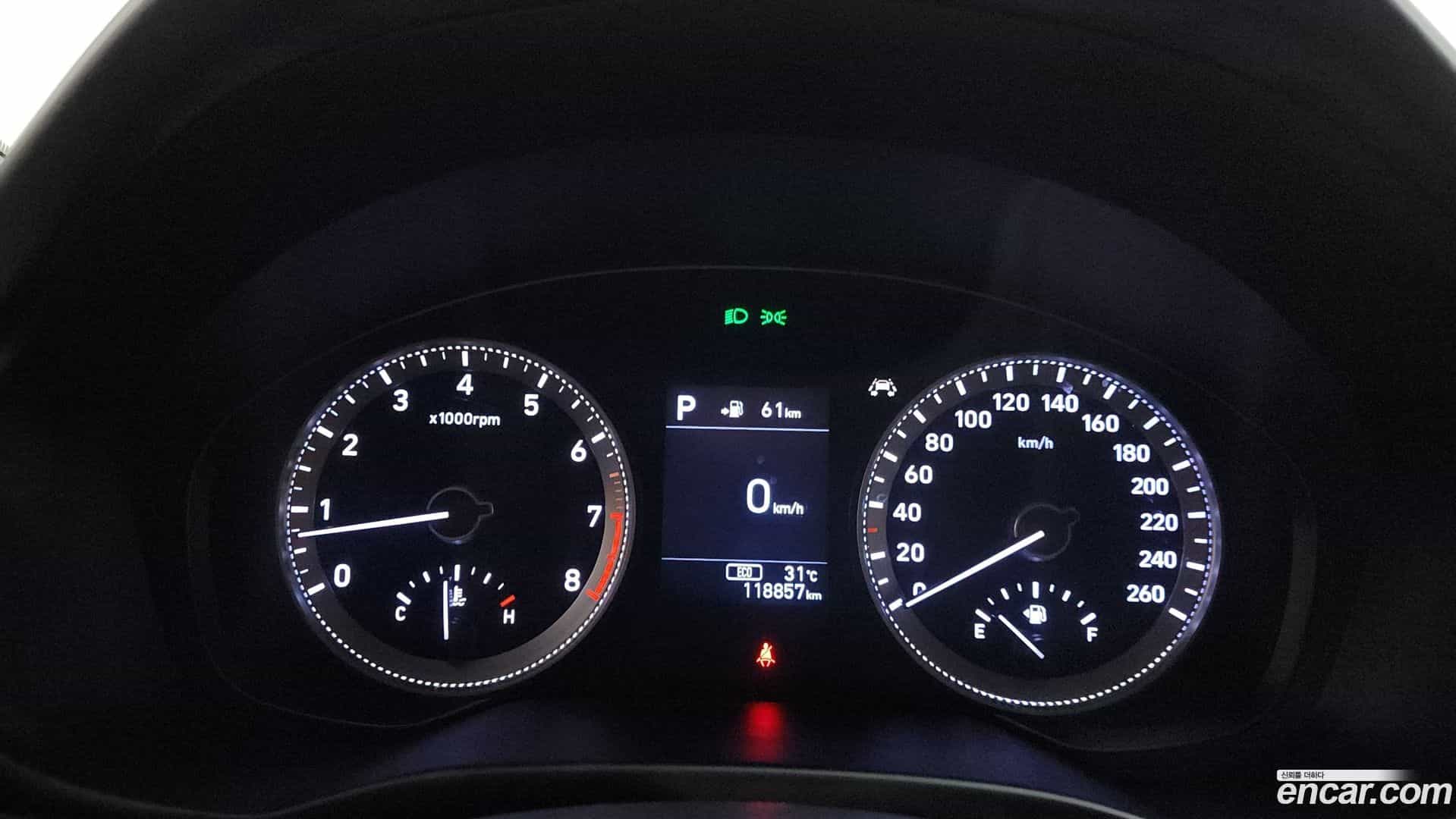 Grandeur Hyundai 2017.0-INNER-008