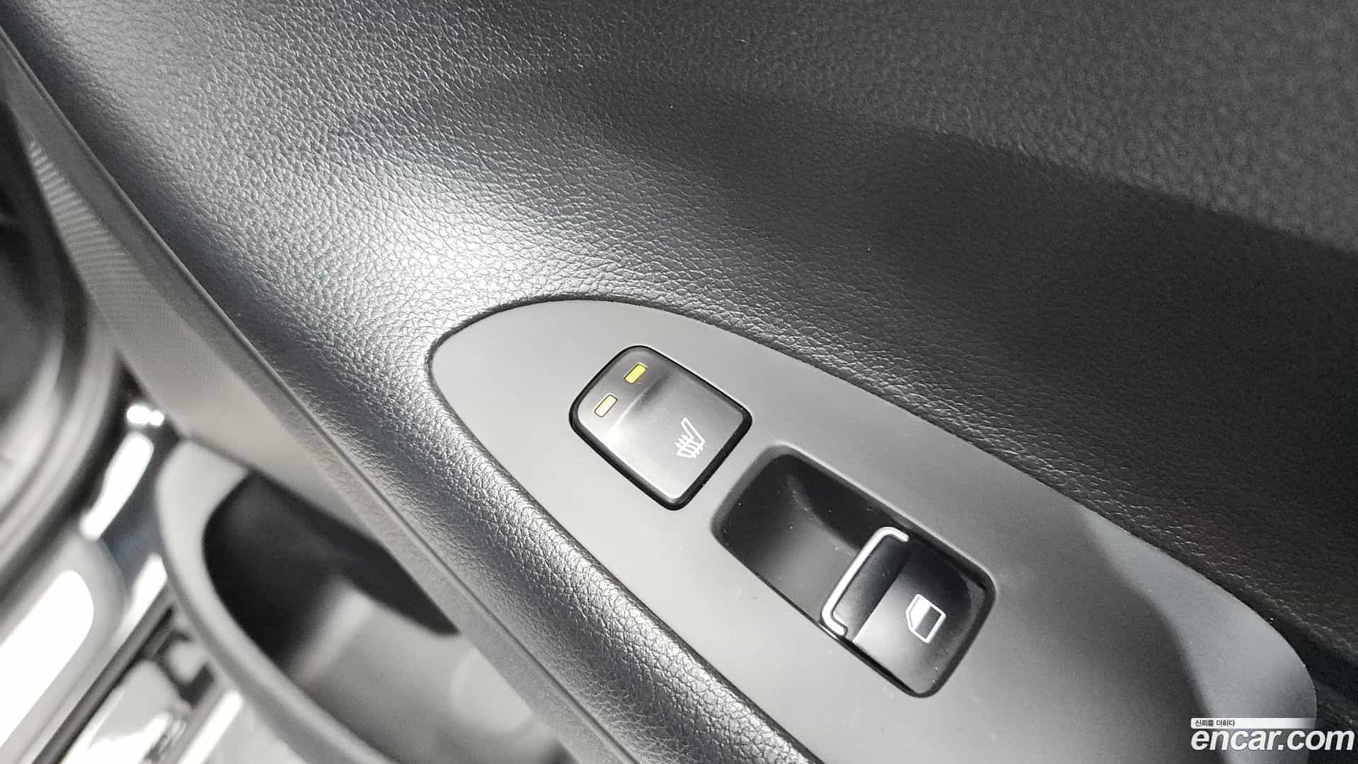 Grandeur Hyundai 2017.0-OPTION-043
