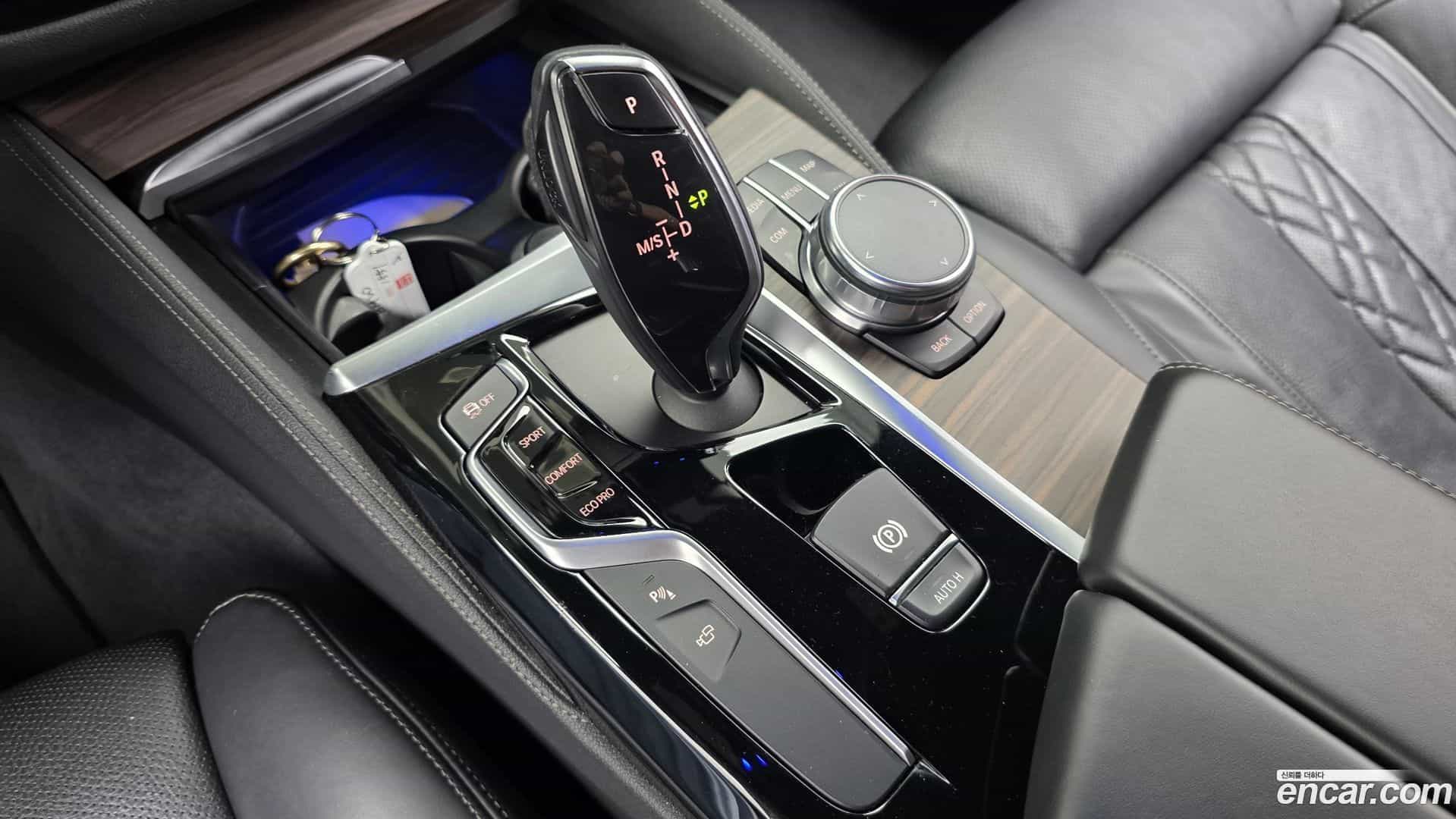 5-Series BMW 2017.6-INNER-009
