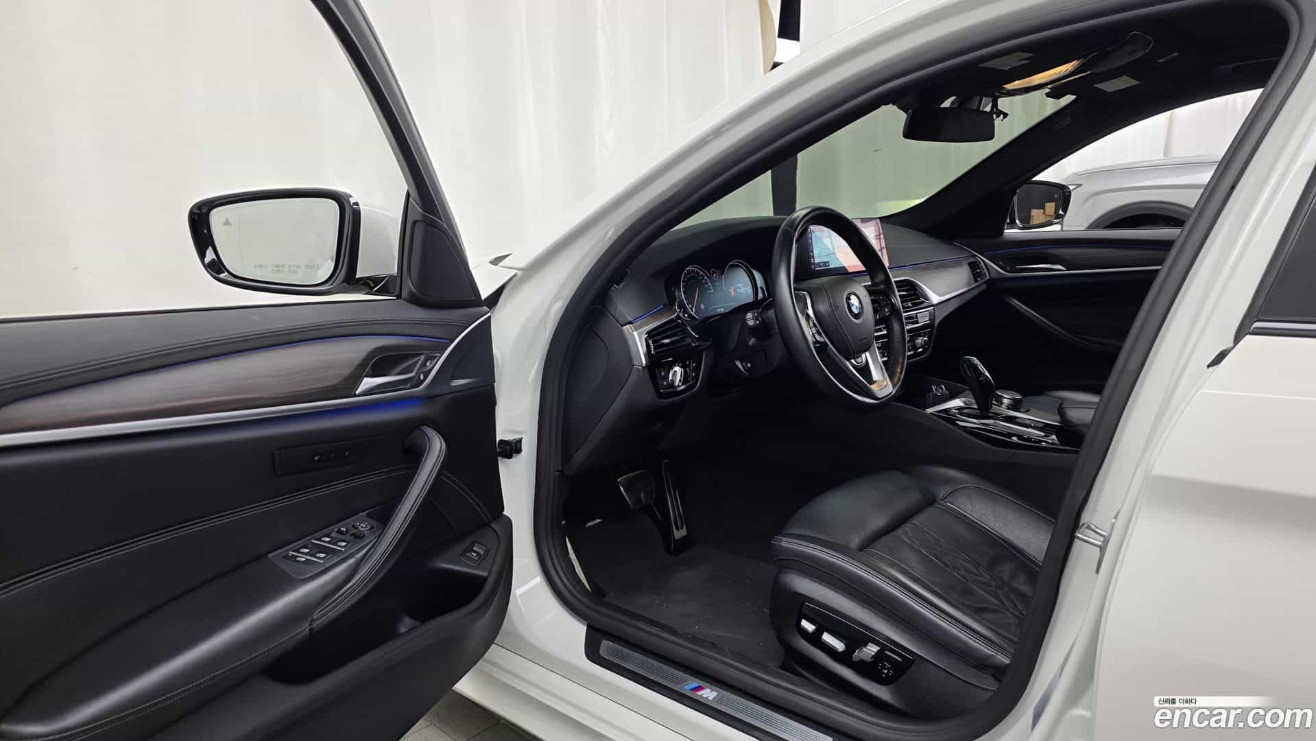 5-Series BMW 2017.6-INNER-010