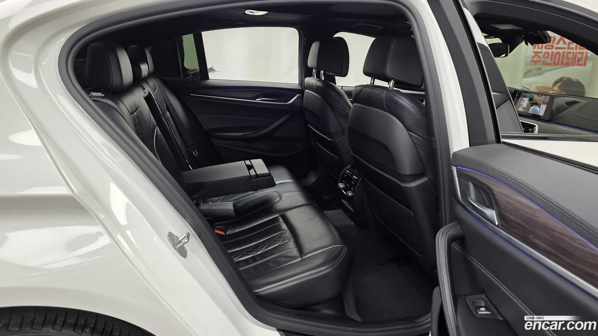 5-Series BMW 2017.6-OPTION-016